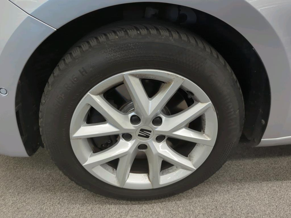 SEAT Leon ST 2.0 TDI EVO DSG Style ** Frisch ab MFK und Service ** CH Auto ** 1. Hand **-image-8