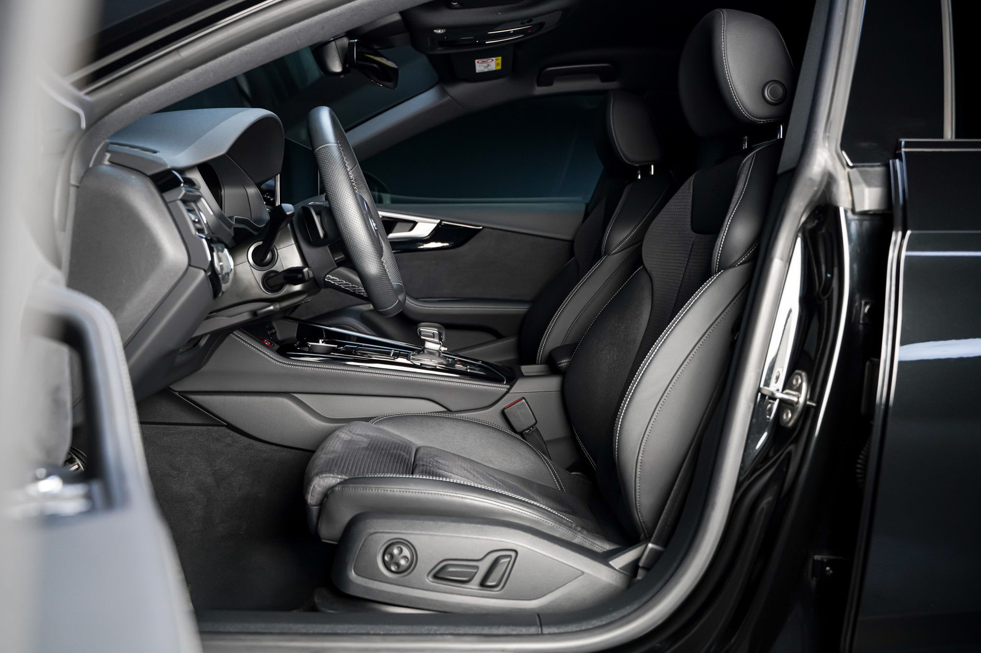AUDI S5 Sportback 3.0 TDI quattro tiptronic-image-11