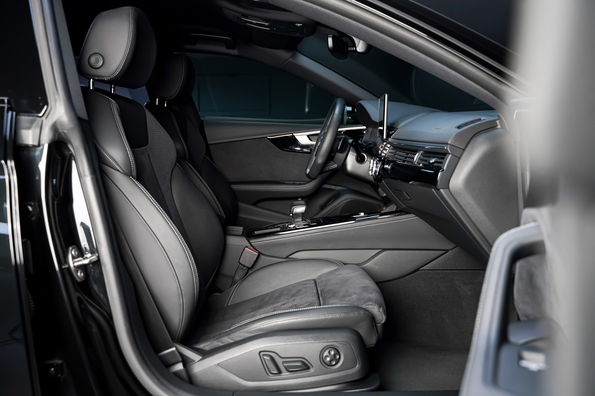 AUDI S5 Sportback 3.0 TDI quattro tiptronic-image-16