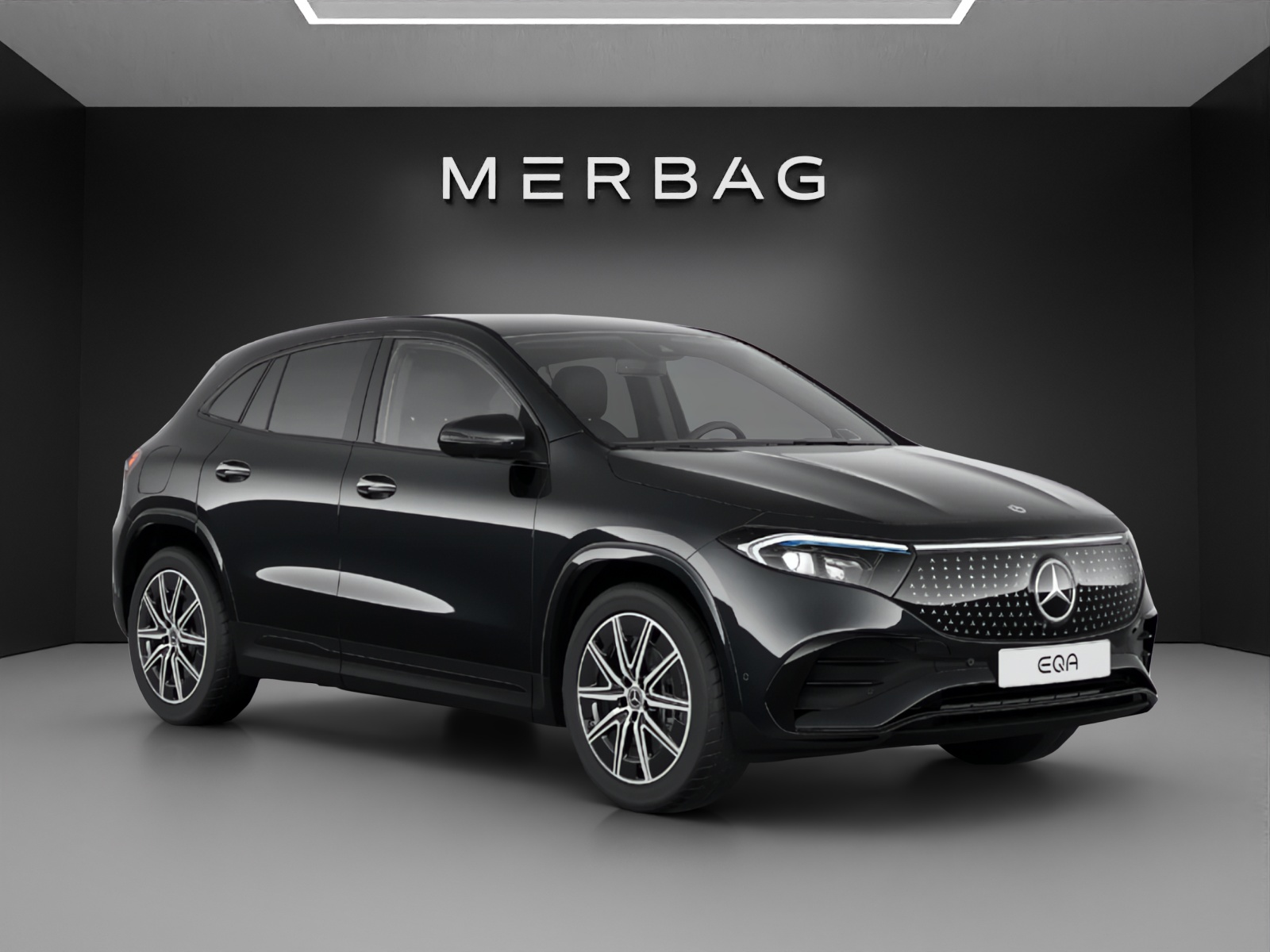 MERCEDES-BENZ EQA 300 66,5kWh 4Matic Swiss Star-image-0