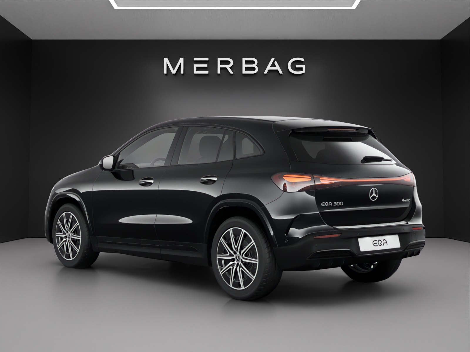 MERCEDES-BENZ EQA 300 66,5kWh 4Matic Swiss Star-image-2
