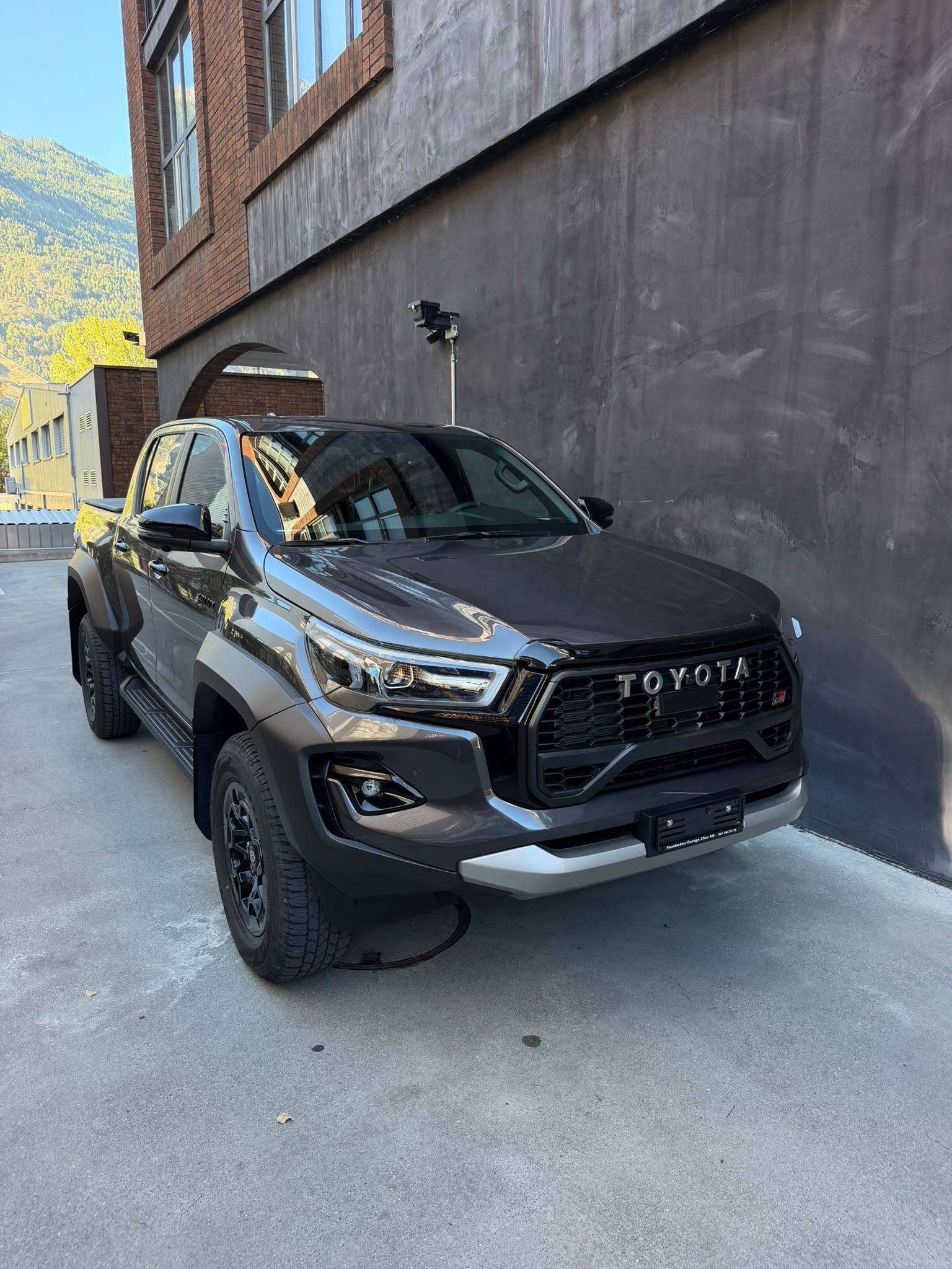 TOYOTA Hilux 2.8d GR Sport II Double Cab 4x4 A-image-5