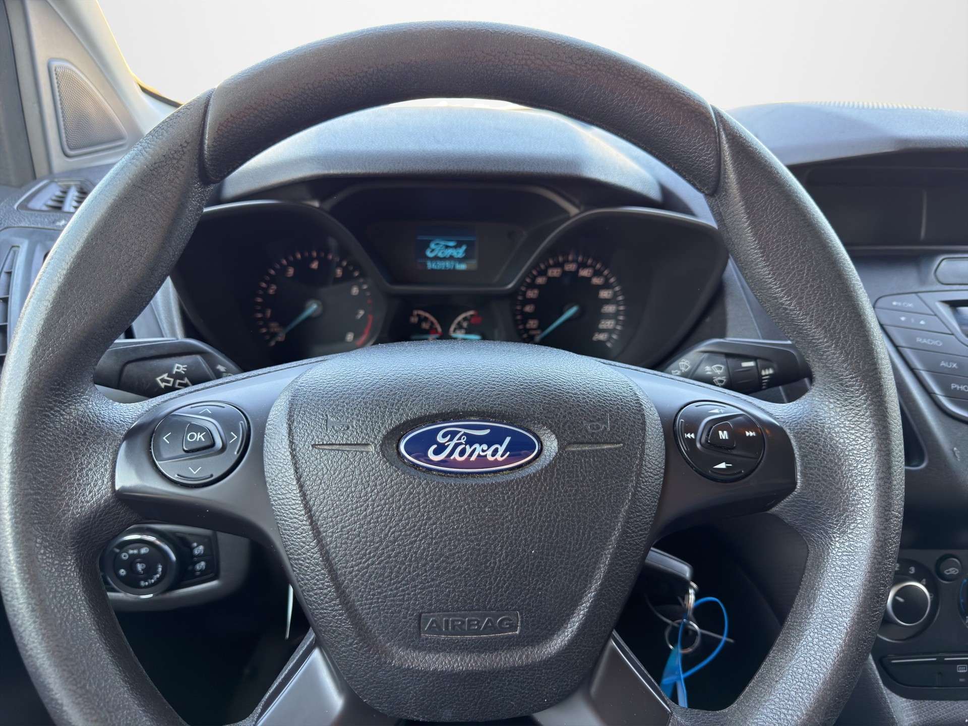 FORD Transit Connect Van T200 1.0 EcoBoost Trend-image-9