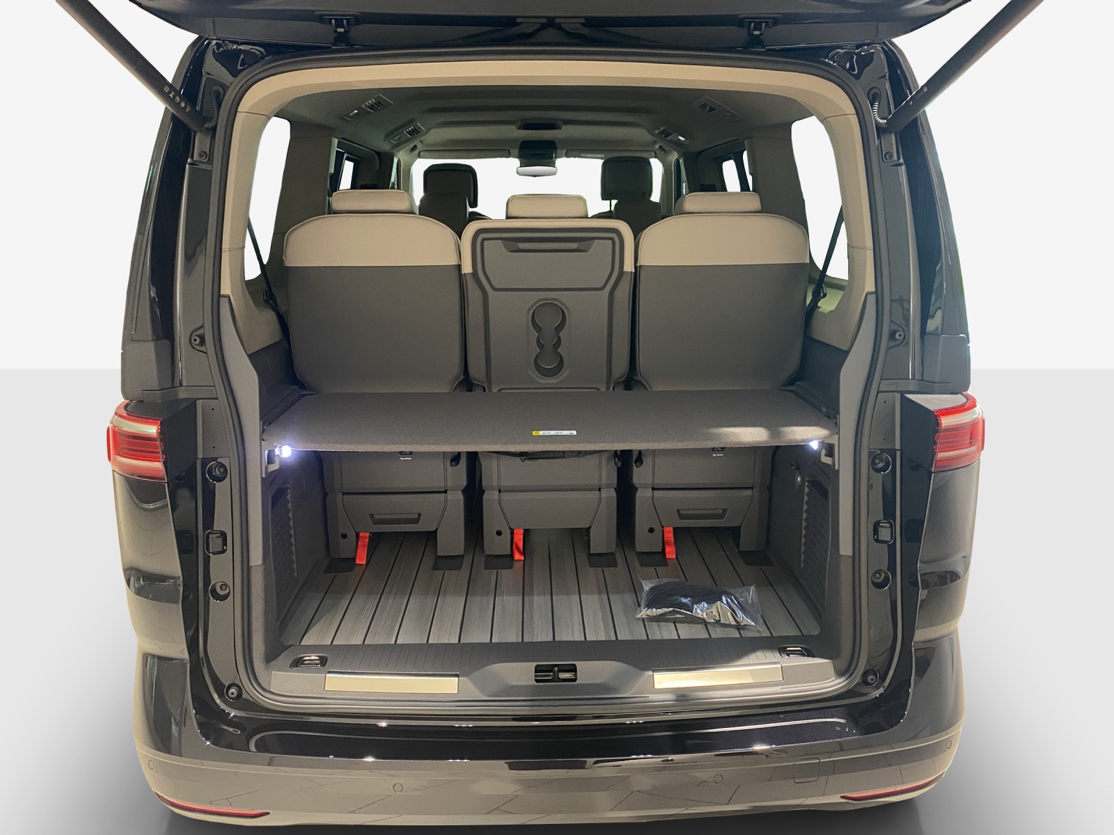 VW Multivan 2.0 TDI Style Liberty DSG Lang-image-12