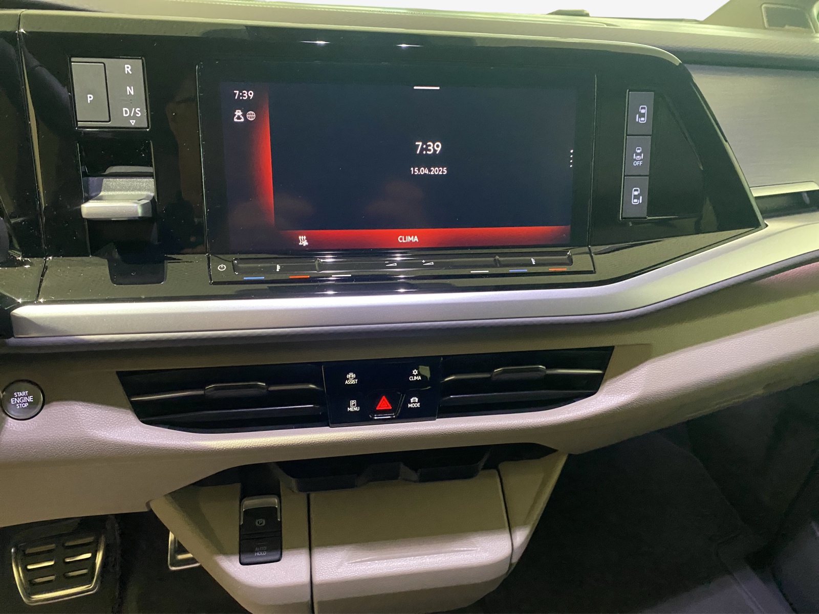 VW Multivan 2.0 TDI Style Liberty DSG Lang-image-10