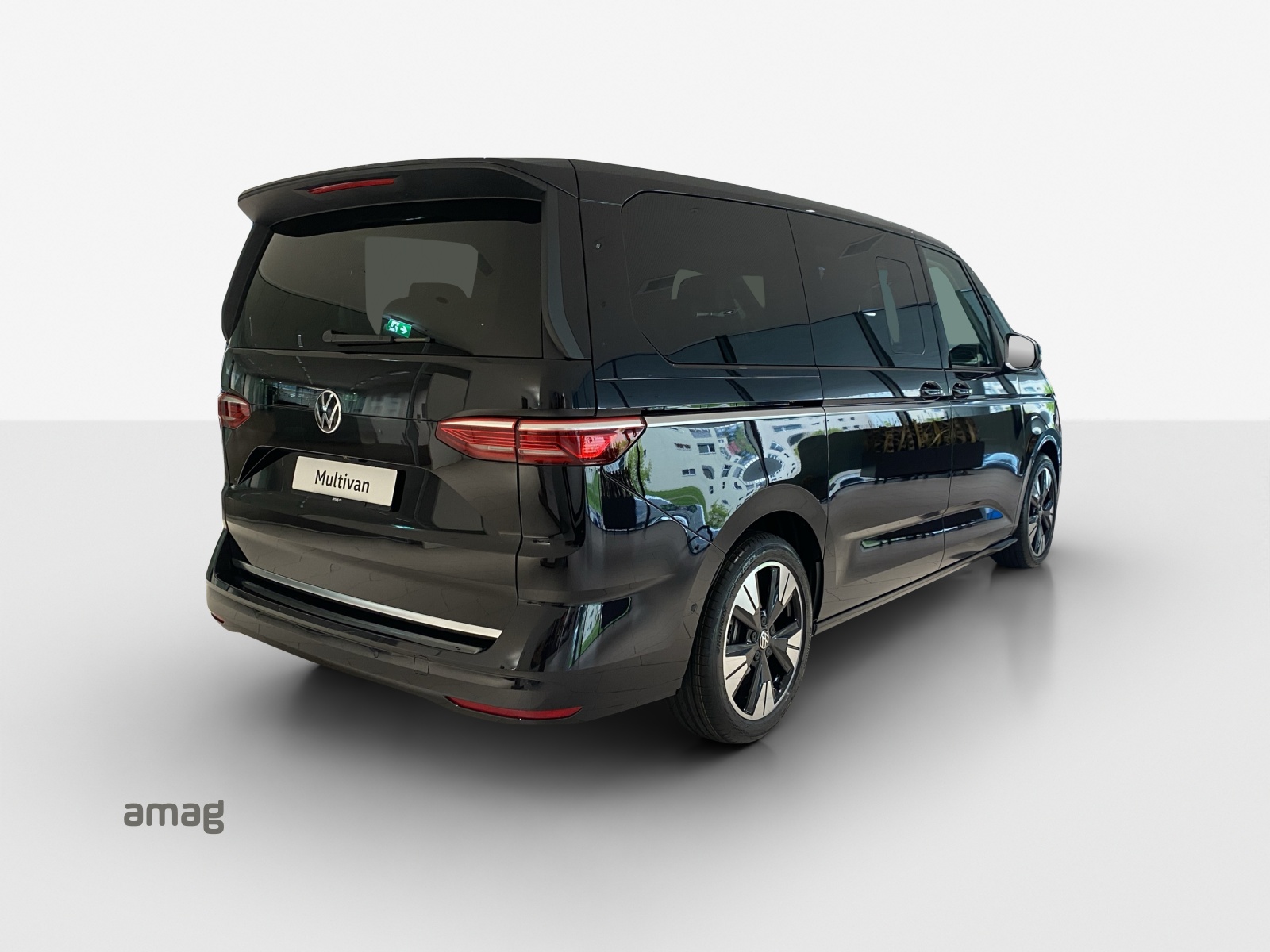 VW Multivan 2.0 TDI Style Liberty DSG Lang-image-4