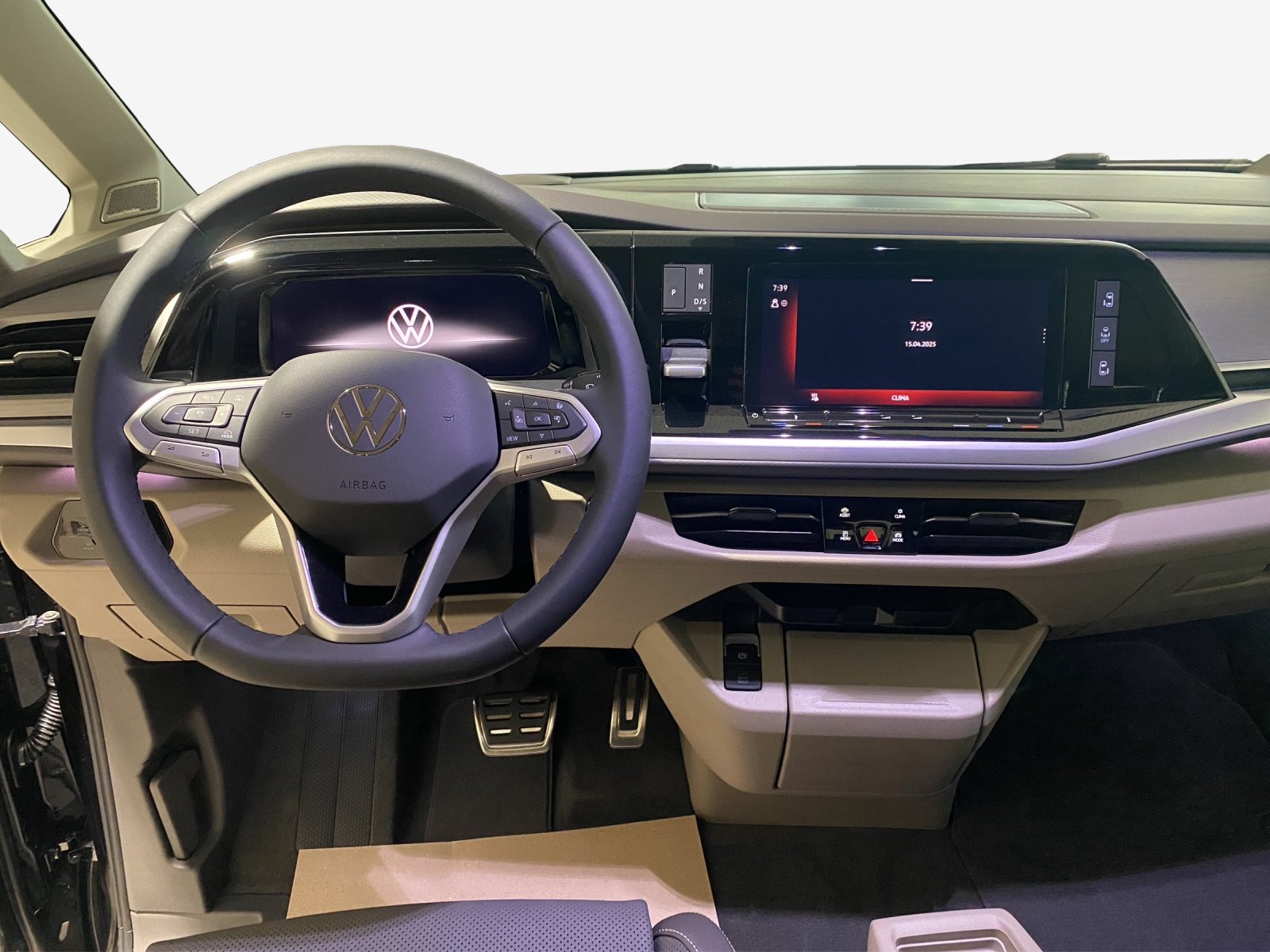 VW Multivan 2.0 TDI Style Liberty DSG Lang-image-8
