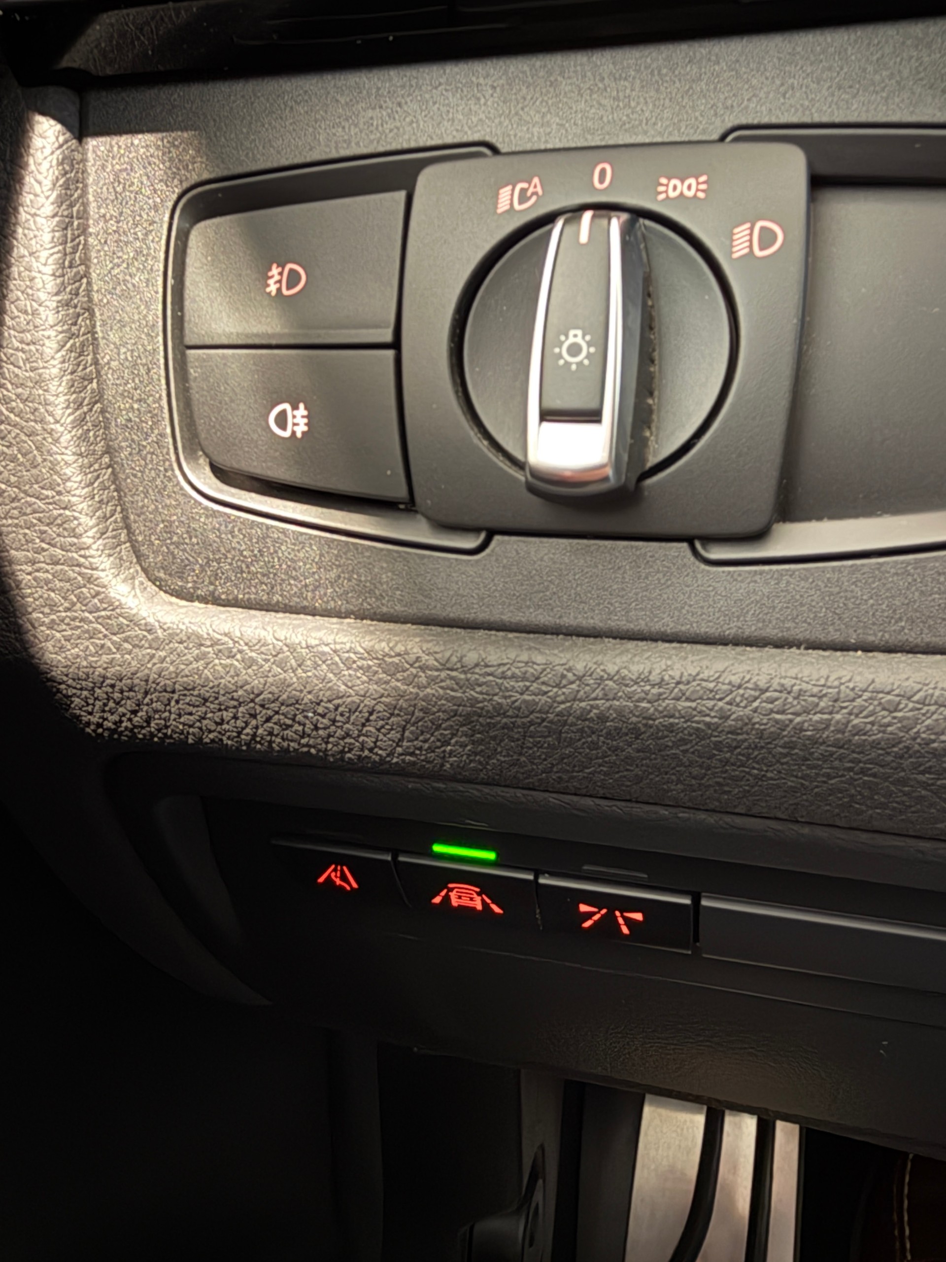 BMW 320d xDrive Touring Edition M Sport Steptronic-image-14