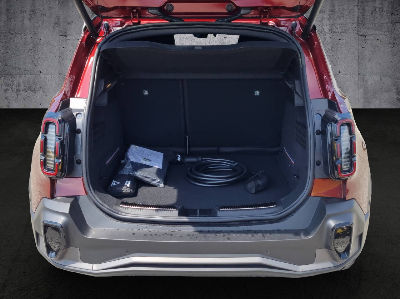 RENAULT R4 E-Tech Electric iconic "plein sud®" 150PS Comfort Range-image-8