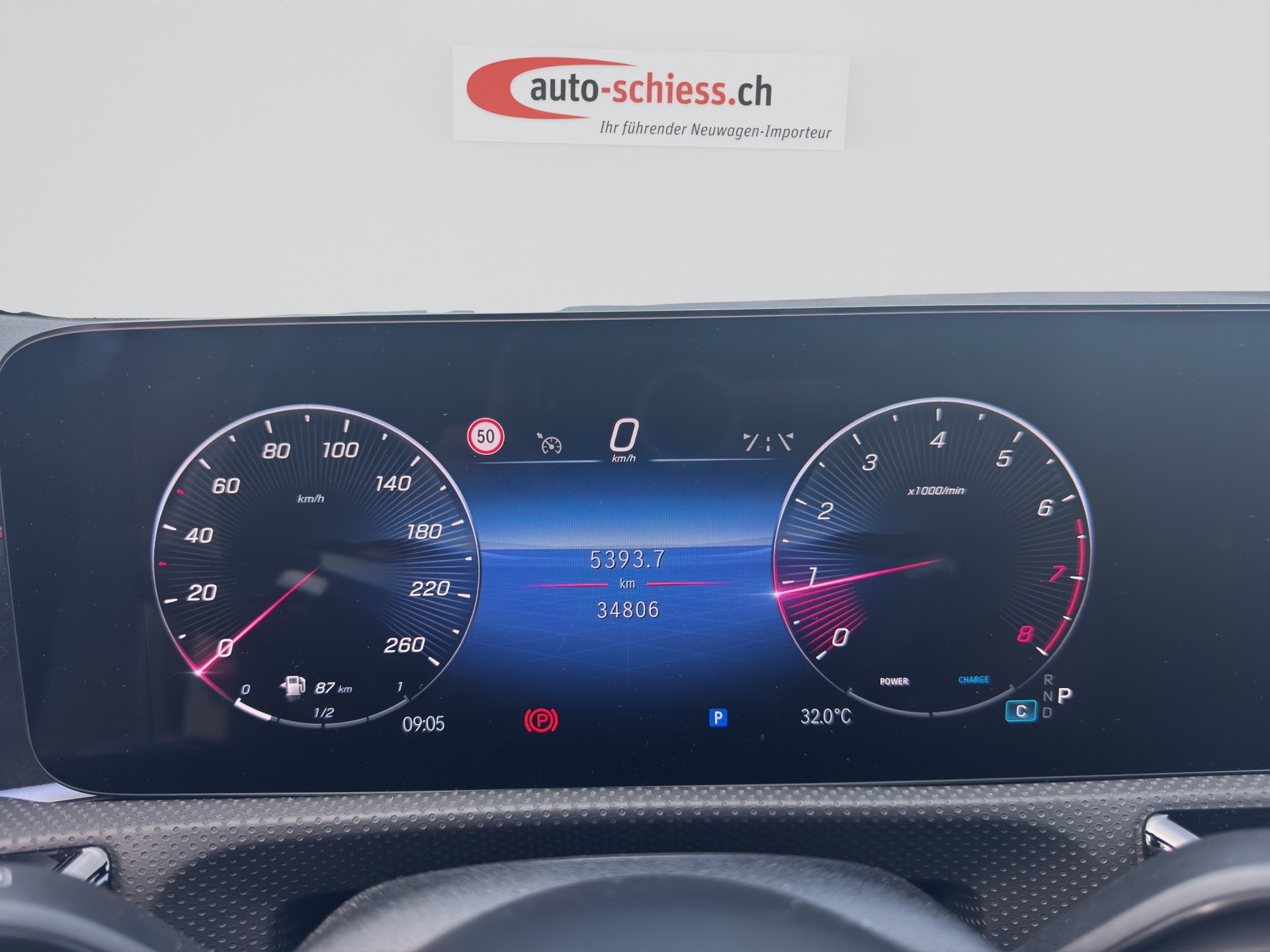MERCEDES-BENZ A 180 AMG Line 7G-DCT Night-image-10