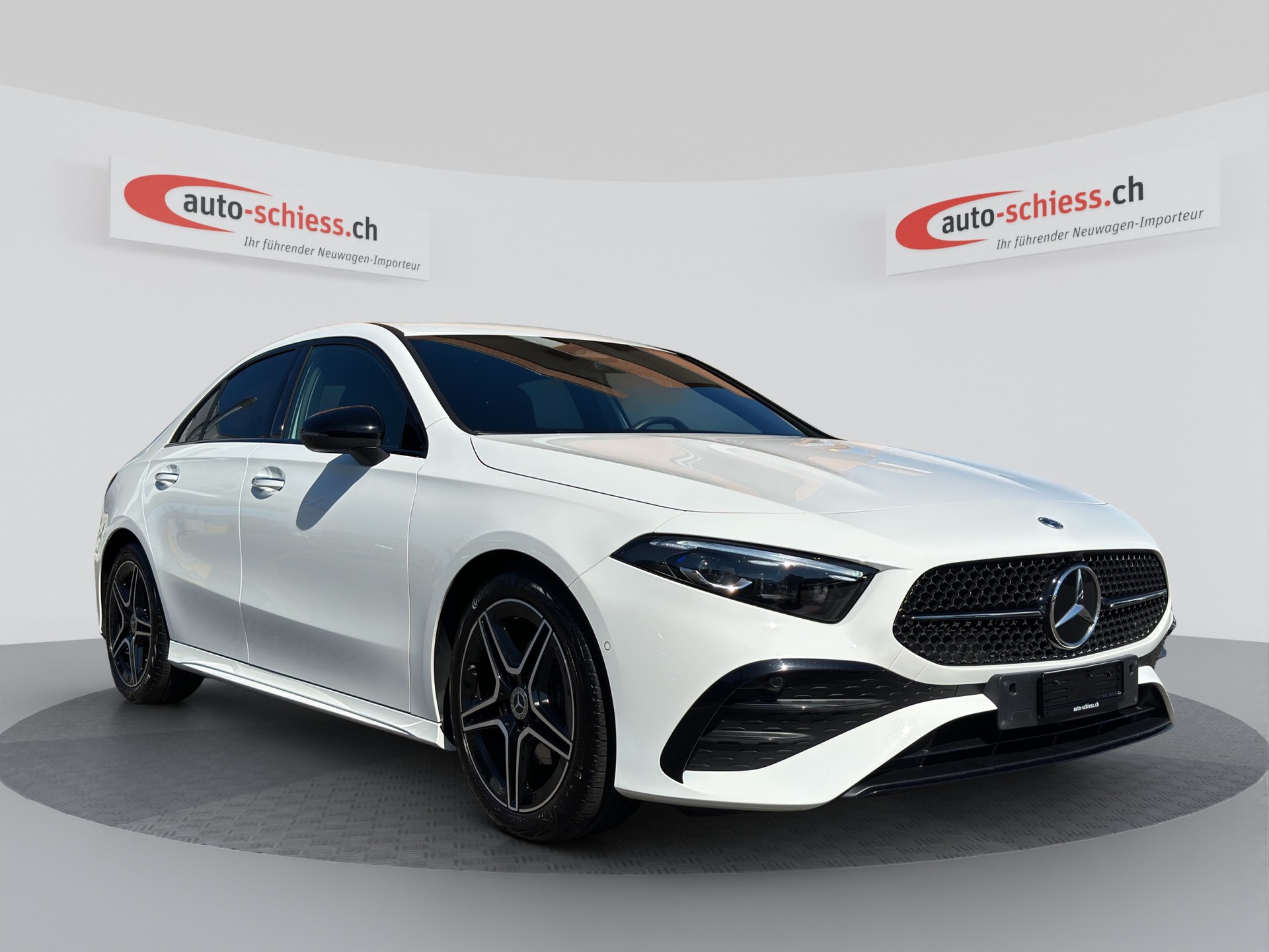 MERCEDES-BENZ A 180 AMG Line 7G-DCT Night-image-0