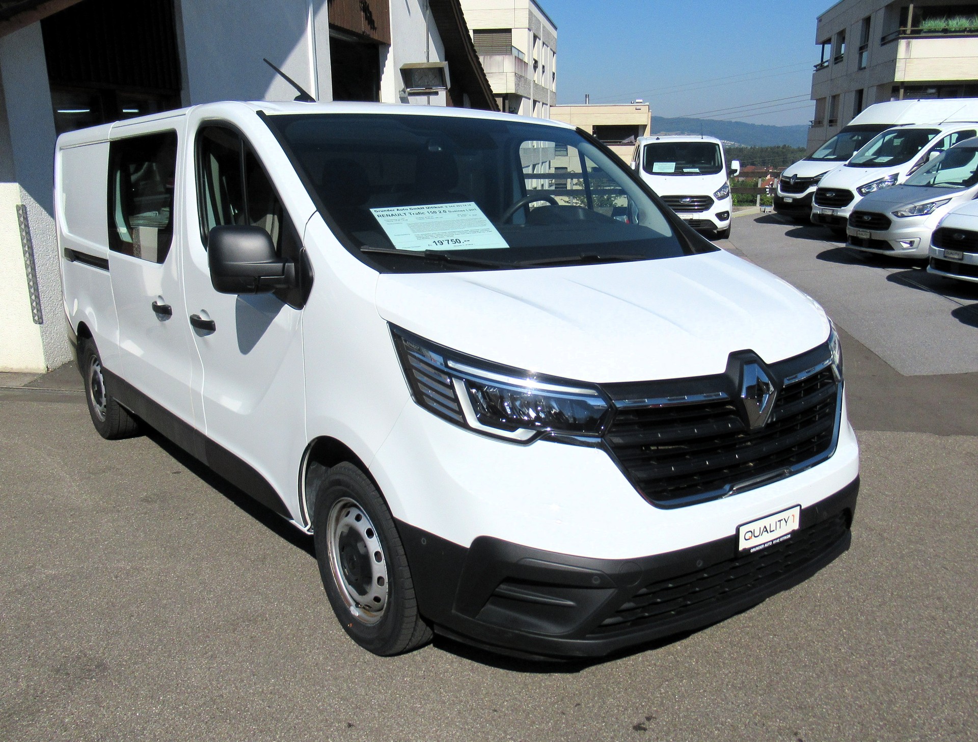 RENAULT Trafic 2.0 Blue dCi 150 Business L2H1 EN-image-0