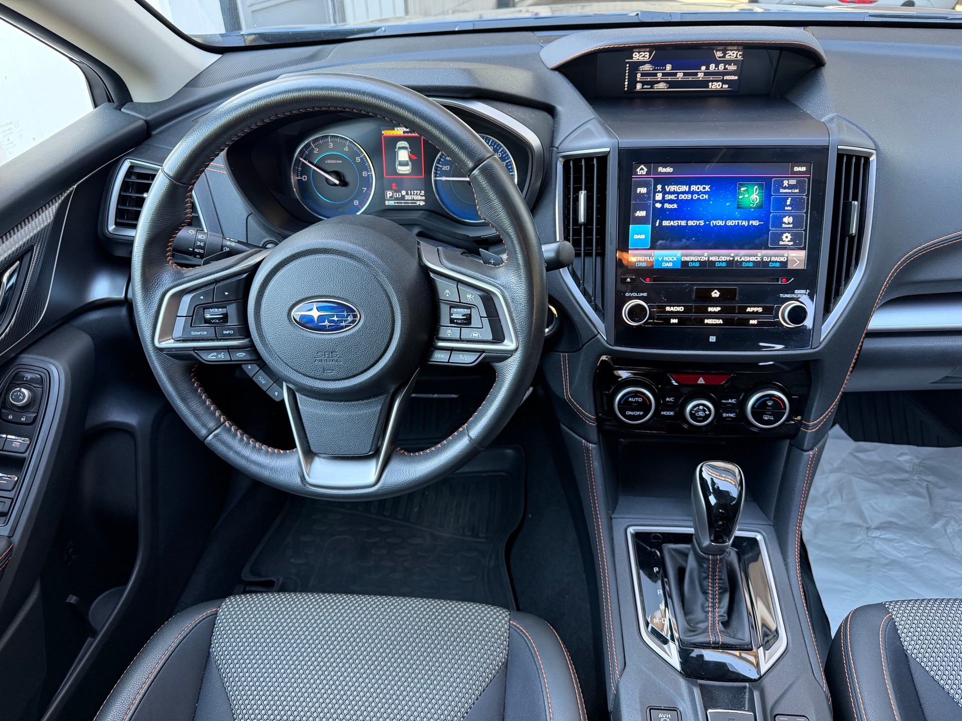 SUBARU XV 2.0 e-Boxer Swiss Plus AWD Lineartronic-image-4