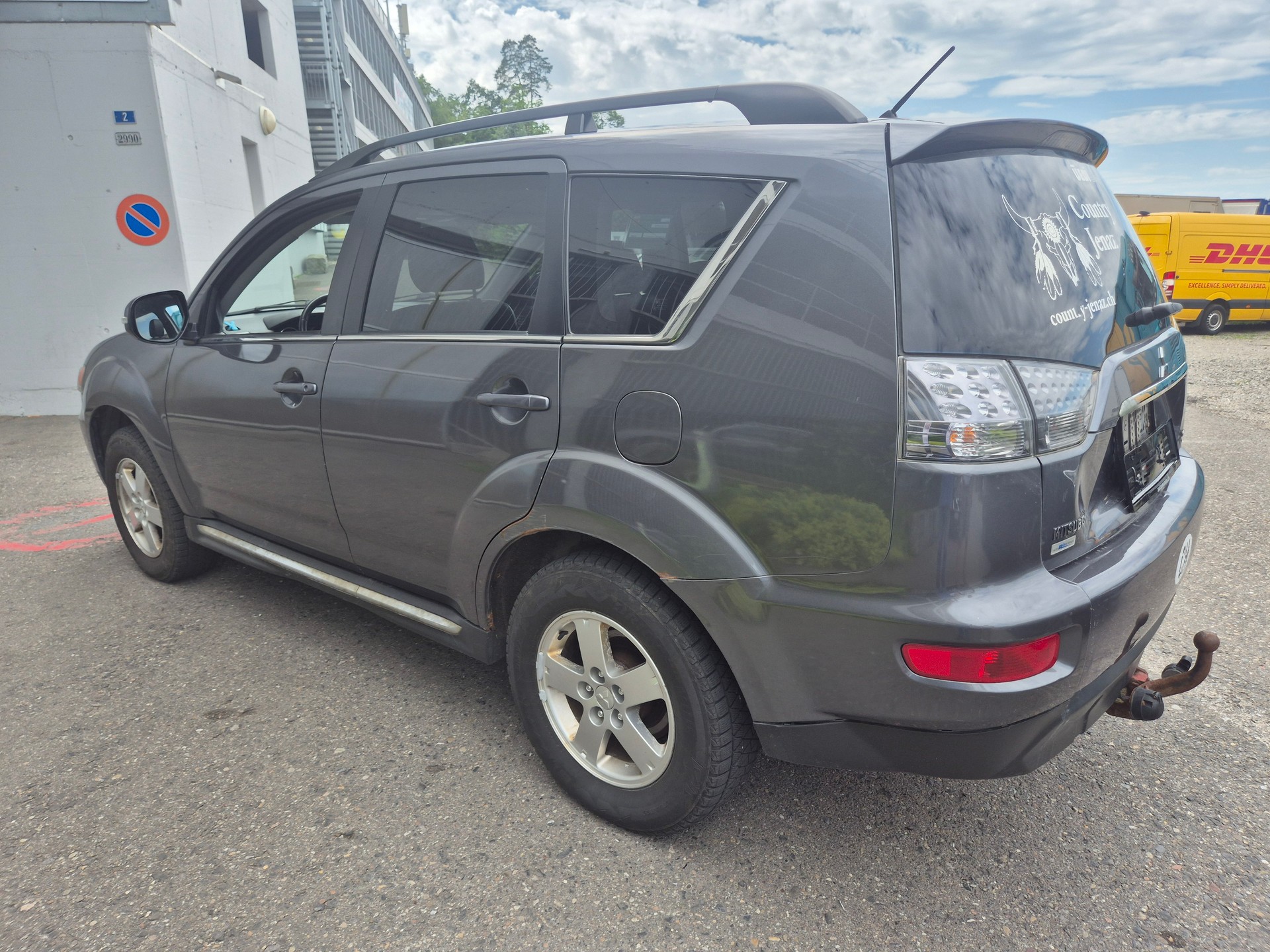 MITSUBISHI Outlander 2.2 DID Jubilé35 4WD-image-6