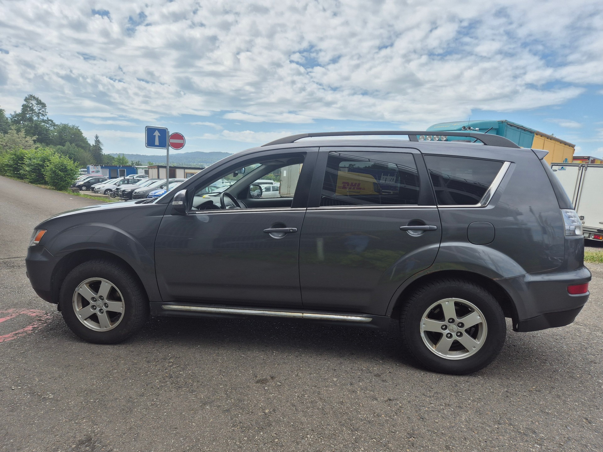 MITSUBISHI Outlander 2.2 DID Jubilé35 4WD-image-3