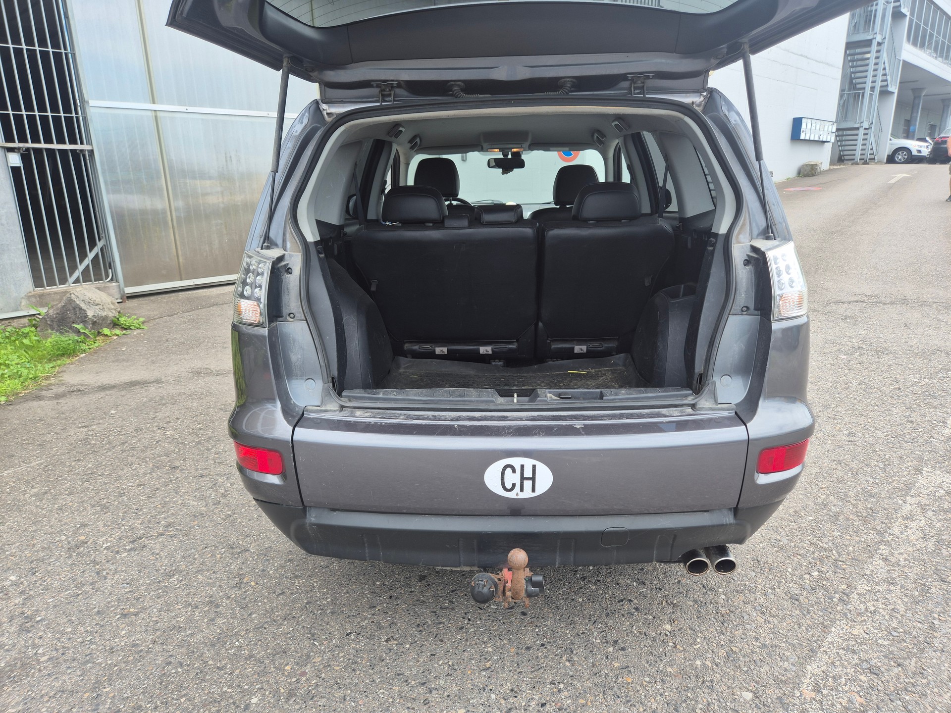 MITSUBISHI Outlander 2.2 DID Jubilé35 4WD-image-8