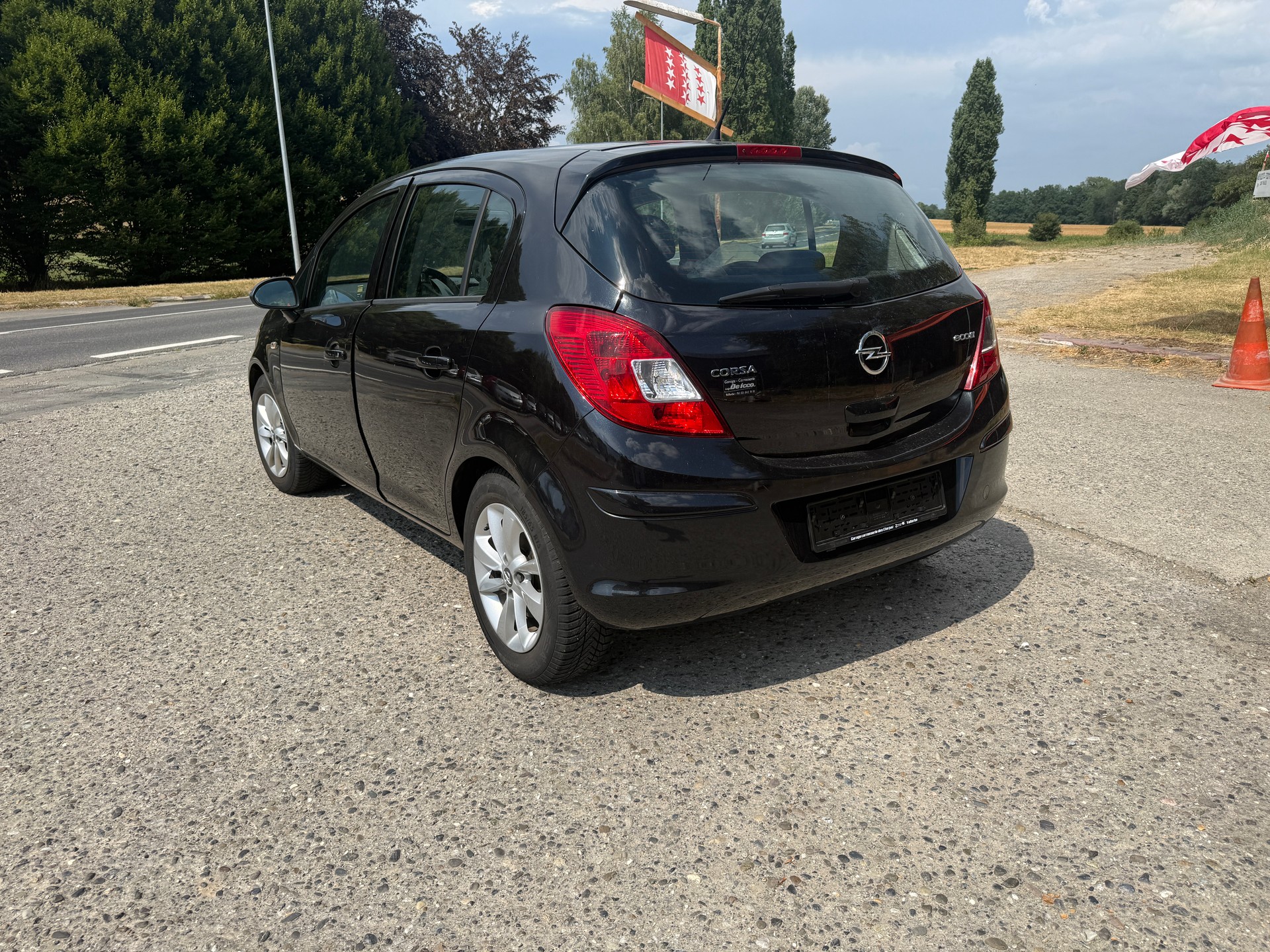 OPEL Corsa 1.4 TP Enjoy-image-4
