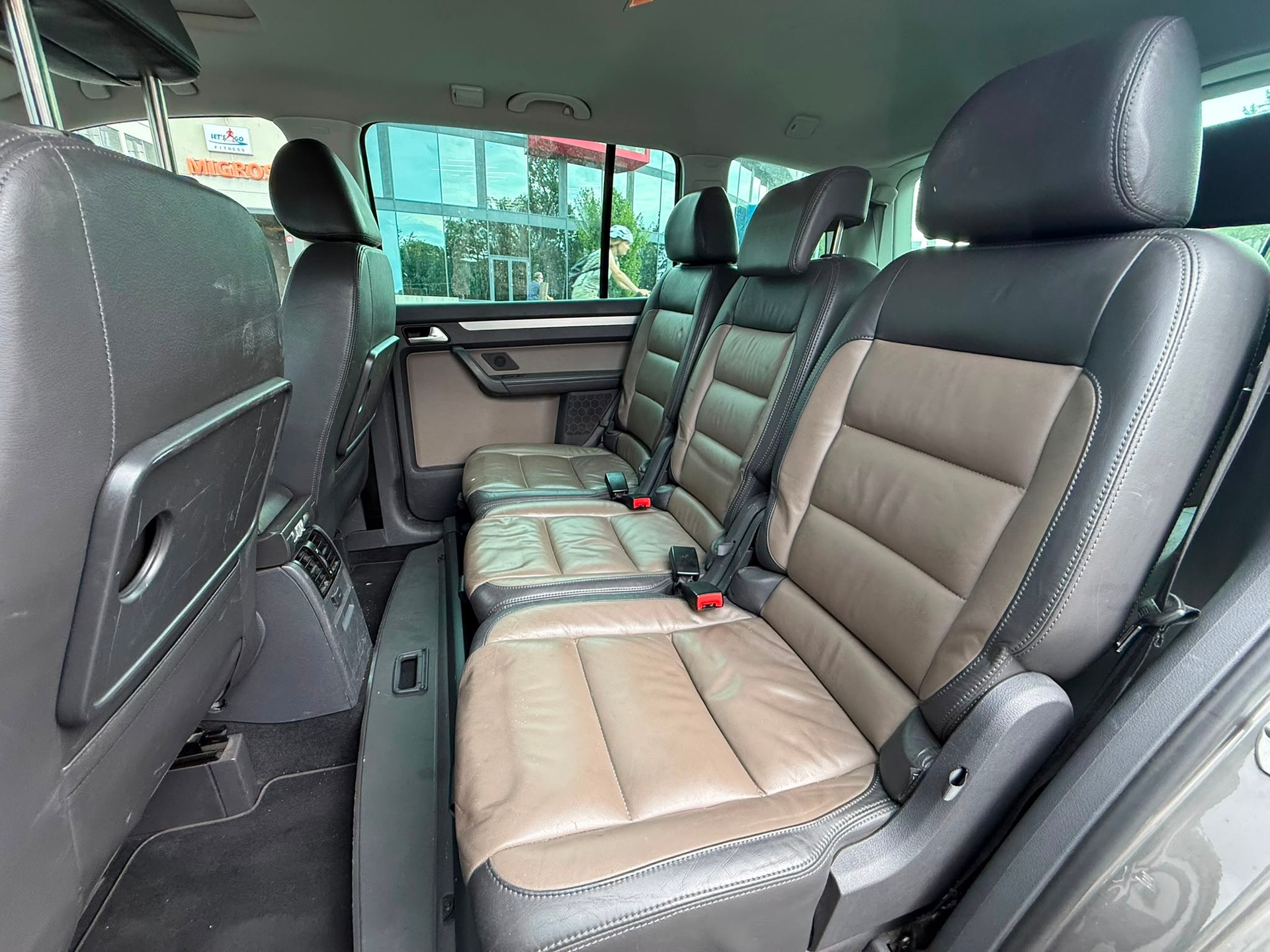 VW Touran 1.4 TSI Highline DSG-image-7
