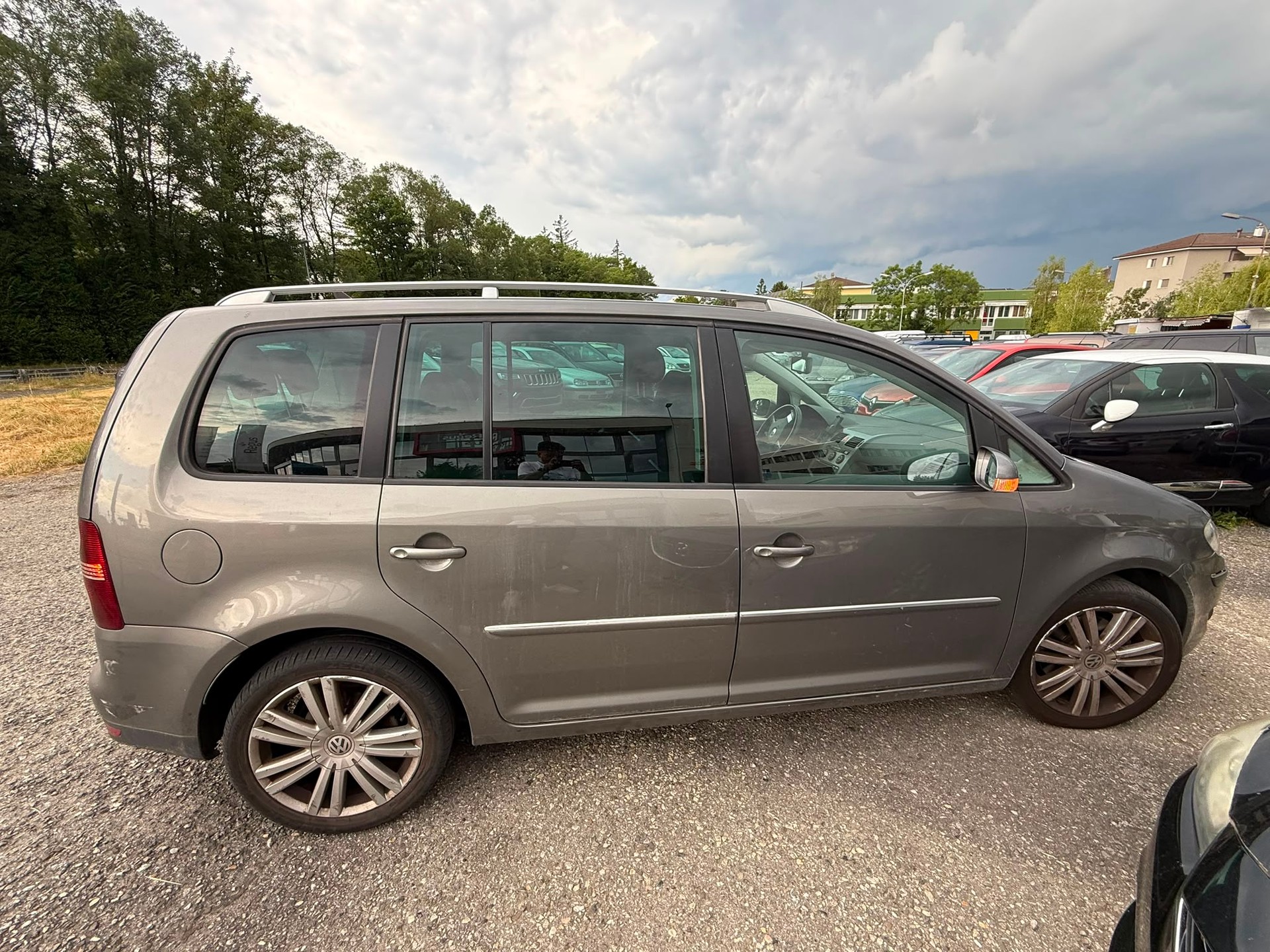 VW Touran 1.4 TSI Highline DSG-image-4