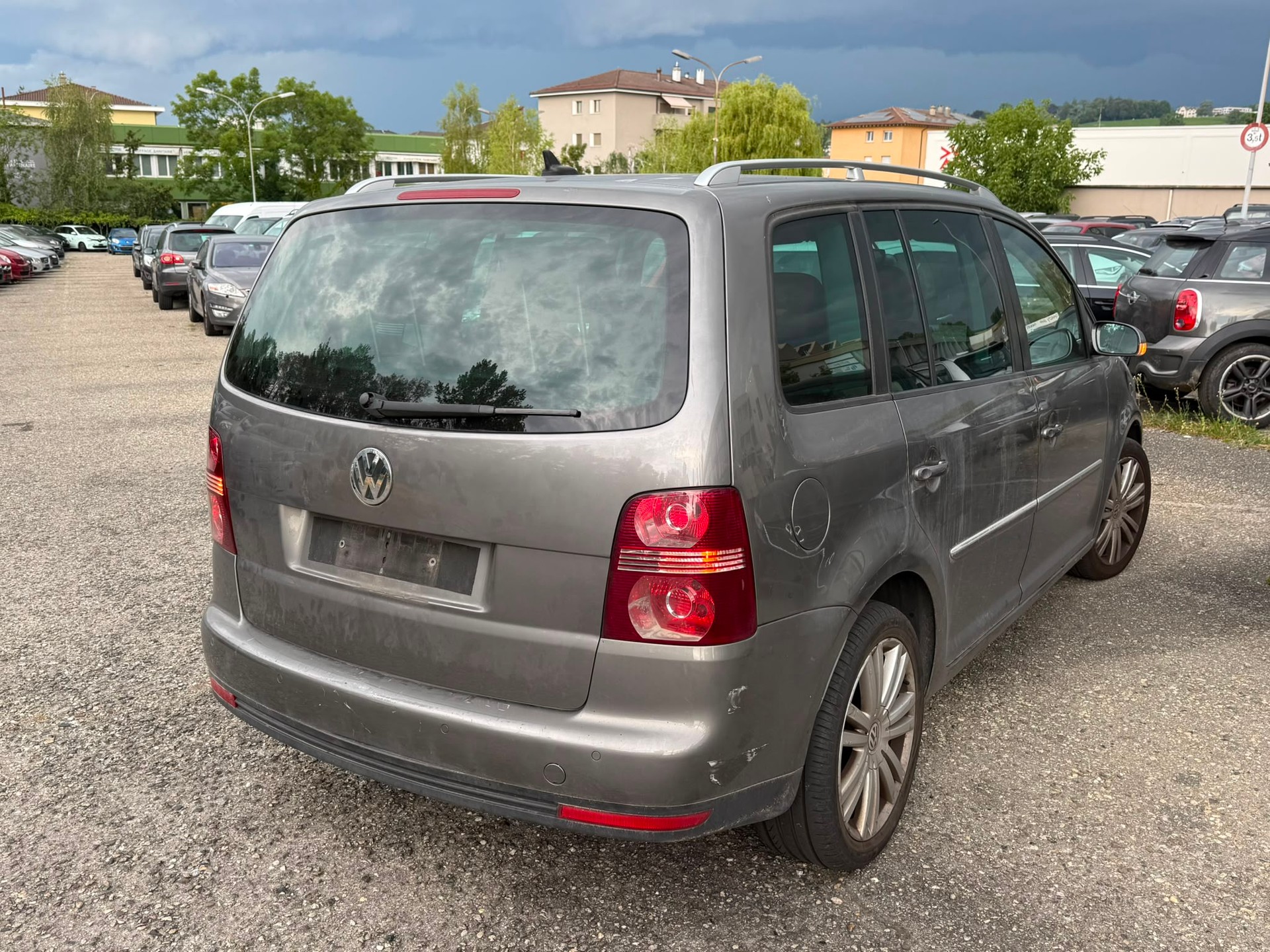 VW Touran 1.4 TSI Highline DSG-image-3