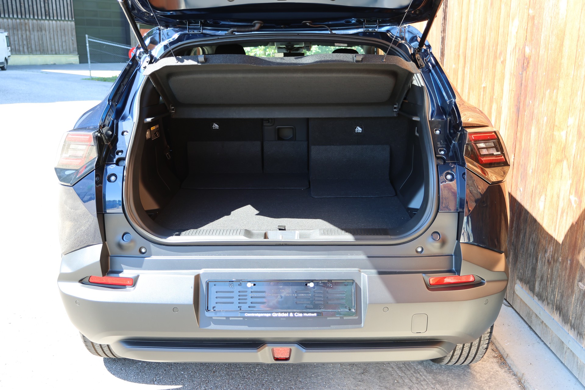 SUZUKI e-Vitara 49kWh Unico-image-15
