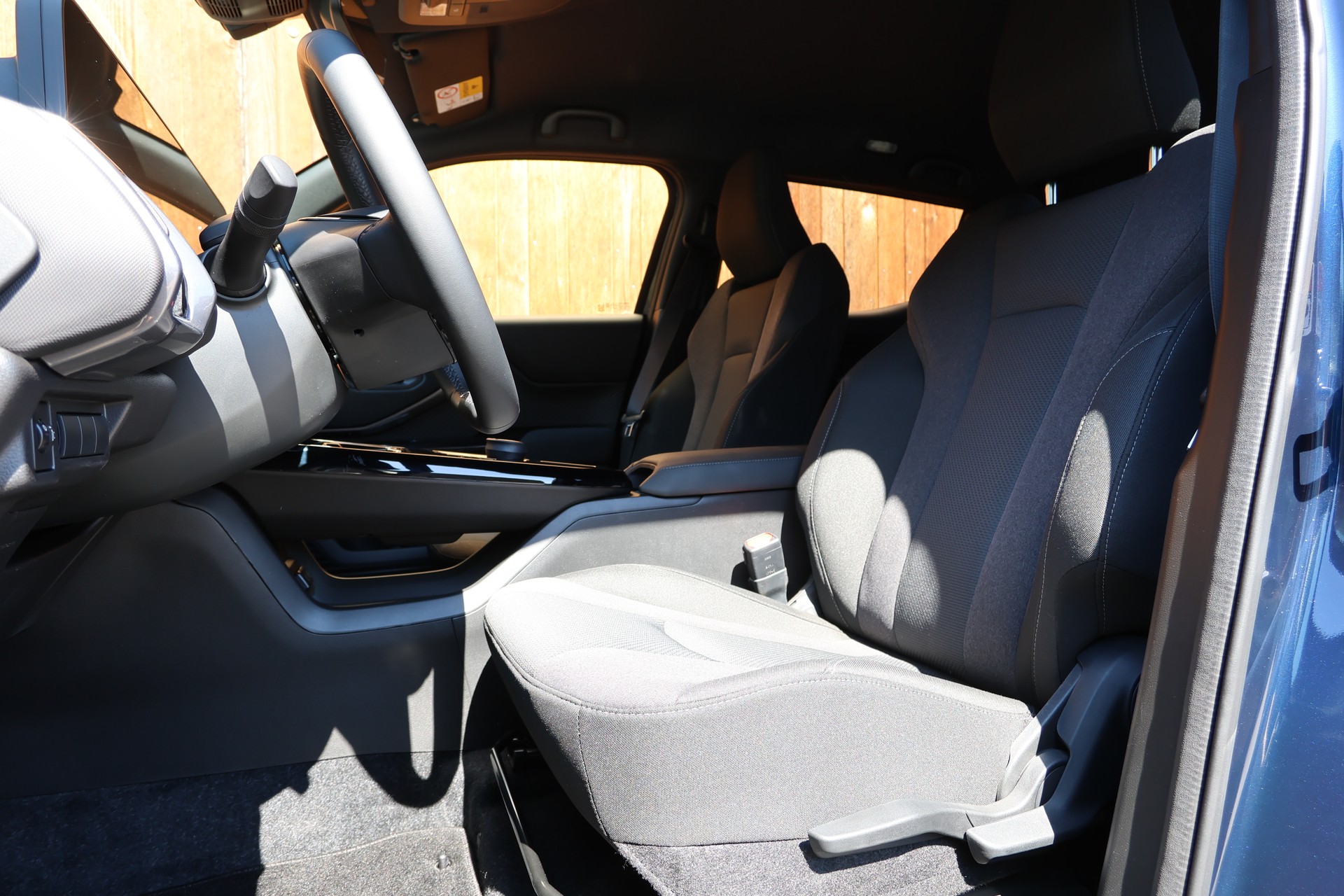 SUZUKI e-Vitara 49kWh Unico-image-10
