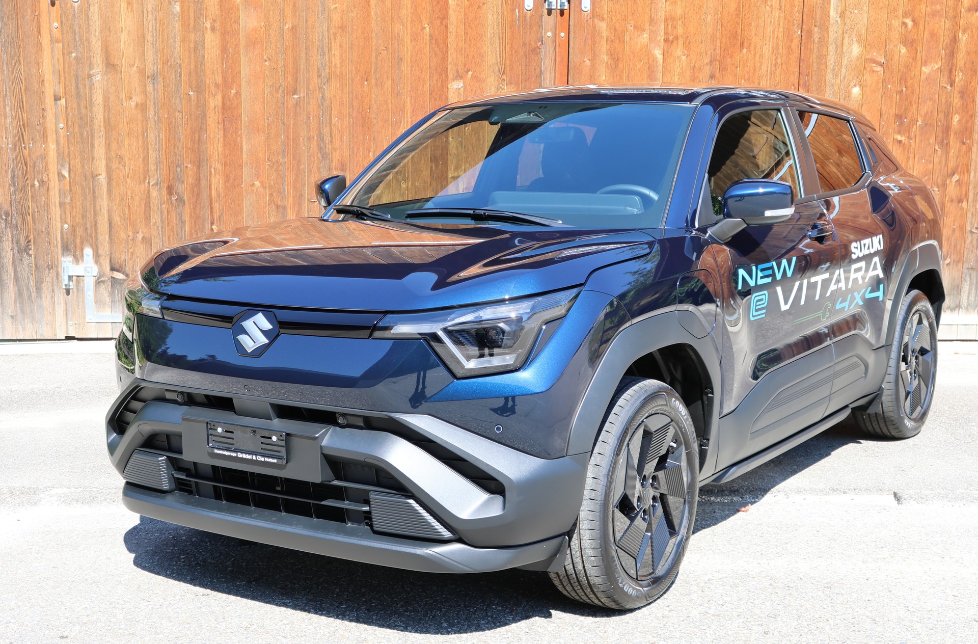 SUZUKI e-Vitara 49kWh Unico-image-0
