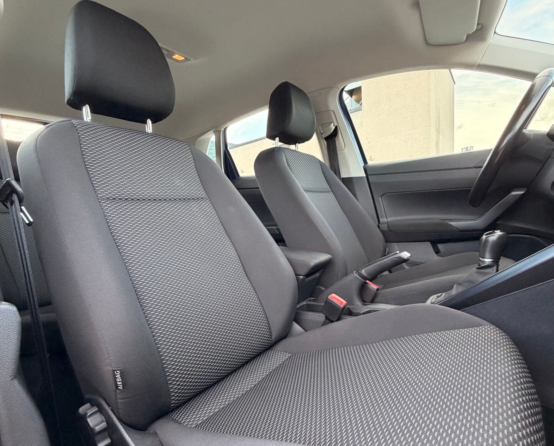 VW Polo 1.0 BMT Comfortline-image-12
