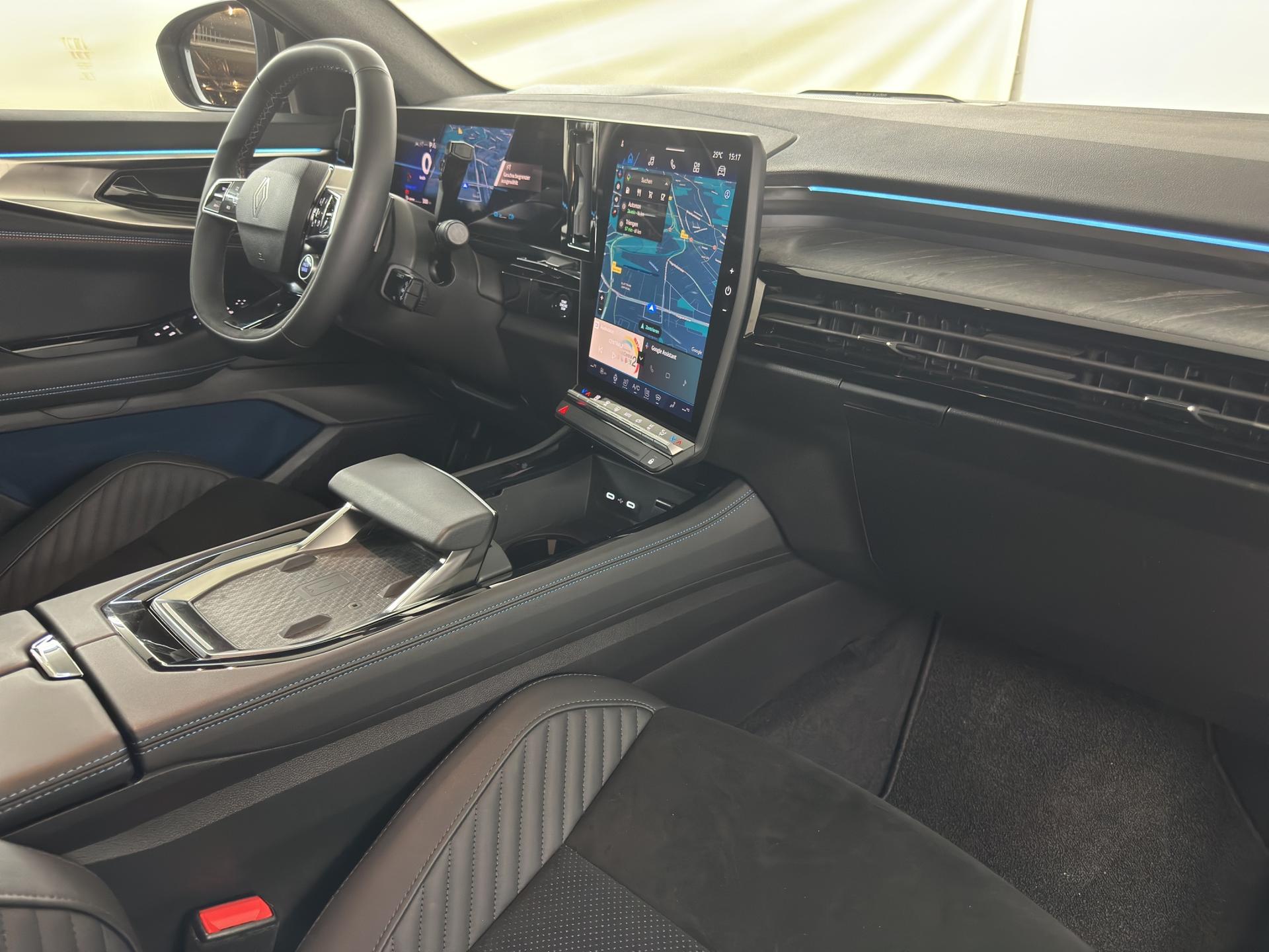 RENAULT Rafale 1.2 E-Tech Hybrid 200 Esprit Alpine-image-18