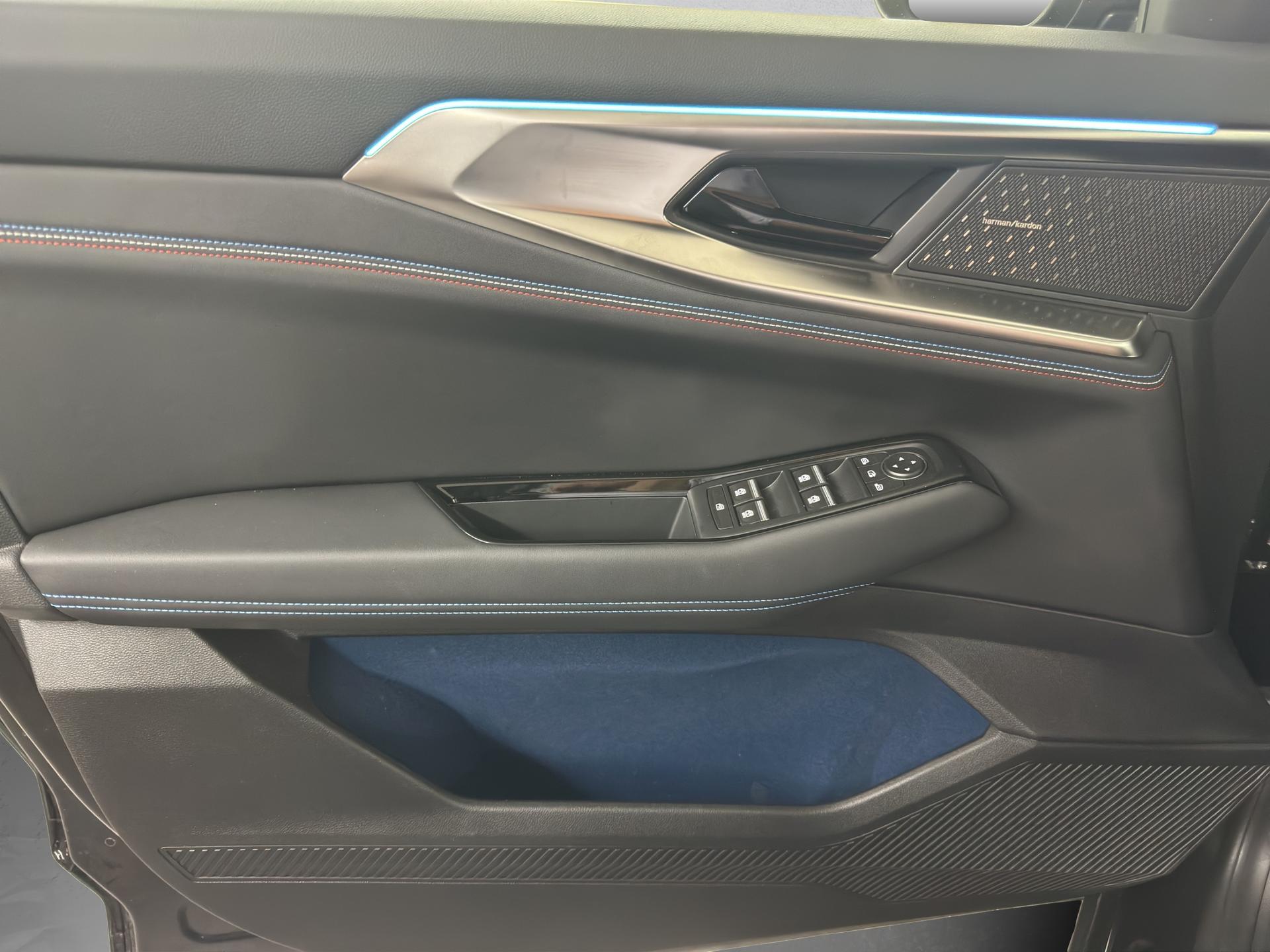 RENAULT Rafale 1.2 E-Tech Hybrid 200 Esprit Alpine-image-23