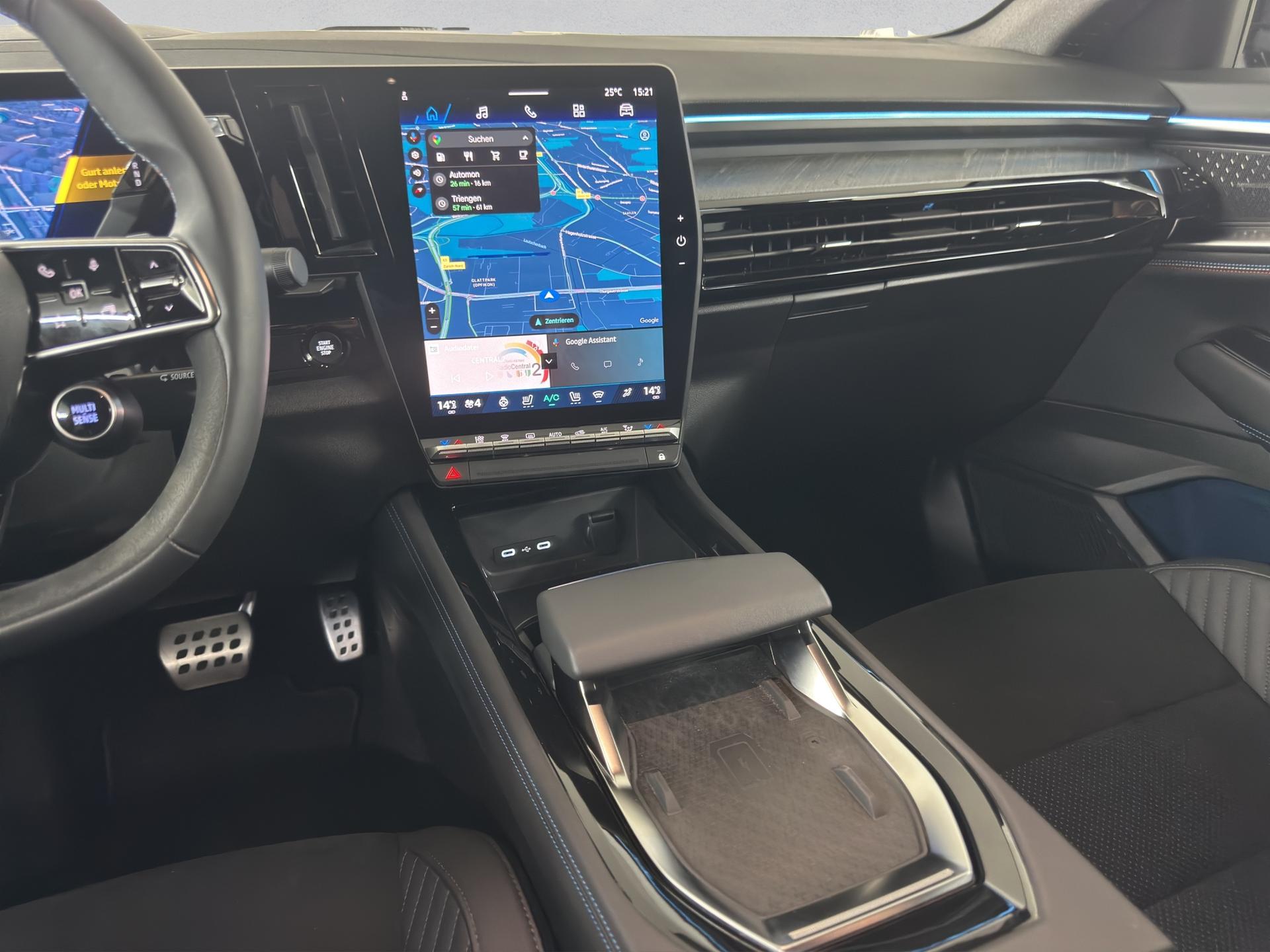 RENAULT Rafale 1.2 E-Tech Hybrid 200 Esprit Alpine-image-11