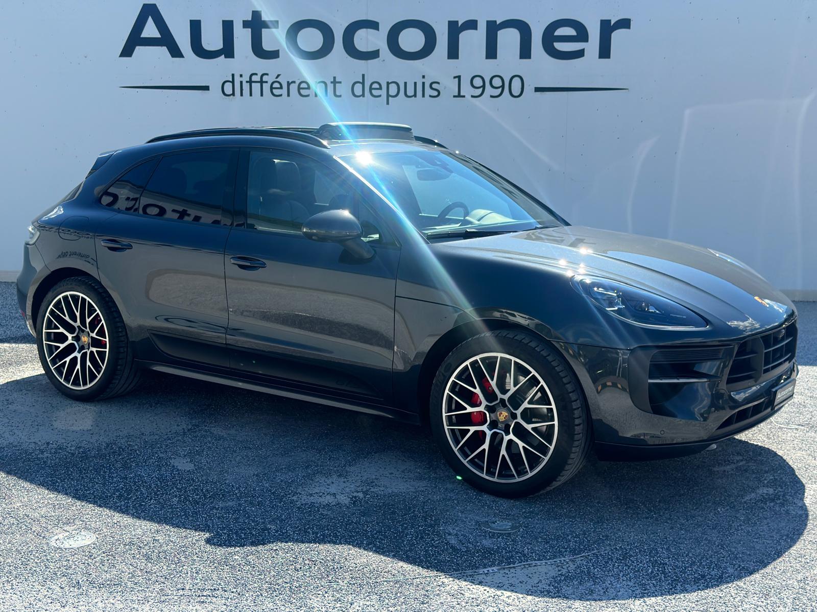 PORSCHE Macan GTS PDK-showroom-element-1