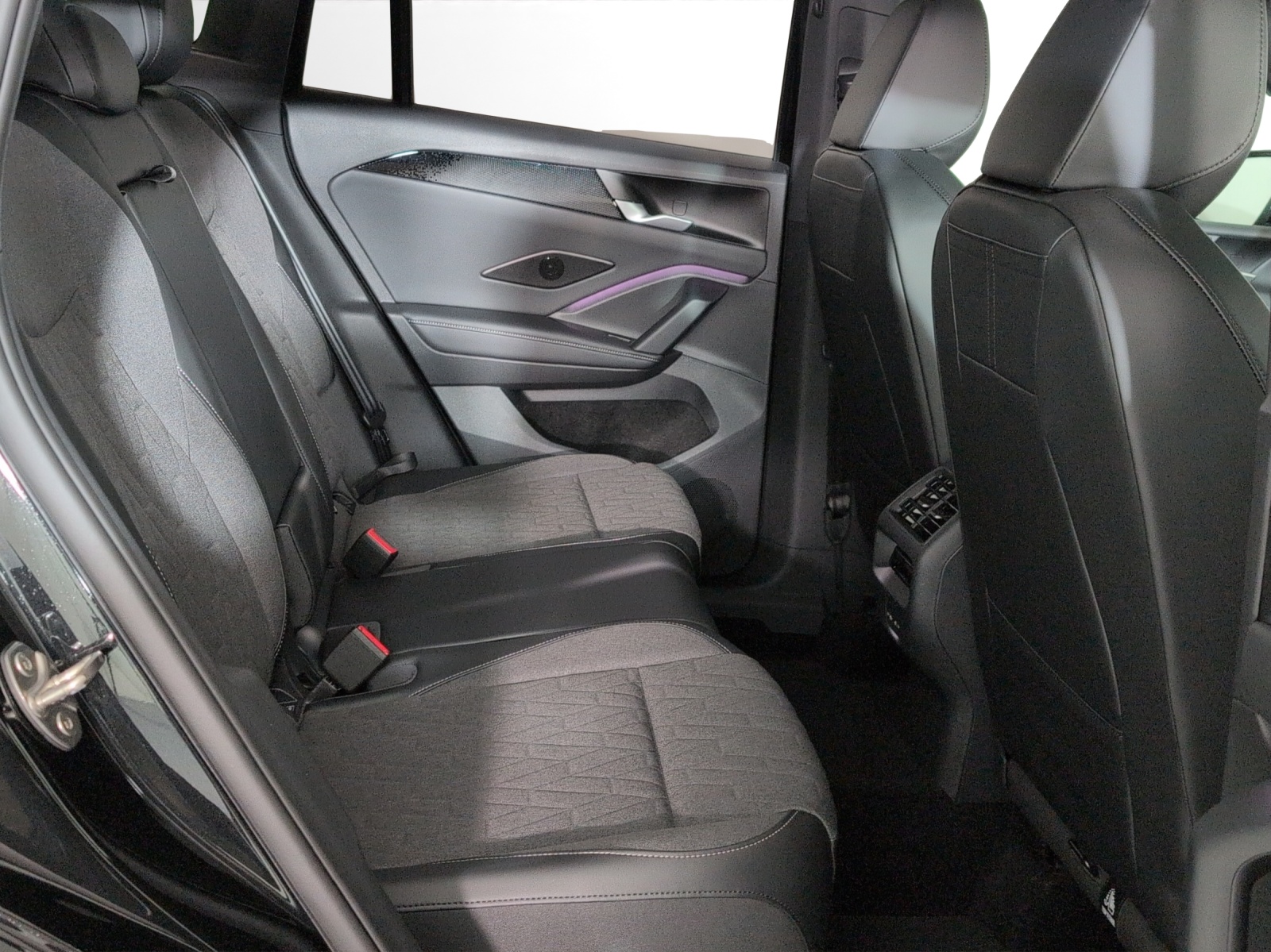 VW Tiguan 2.0 TSI DSG United 4Motion-image-8