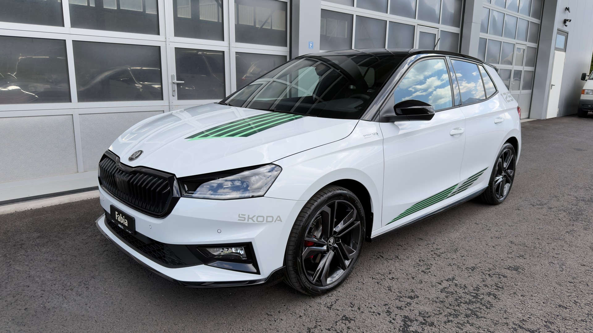 SKODA Fabia ME 1.5 TSI 177 PS 7DSG 1500ccm 177PS/130kW 4 Zylinder TSI Benzin