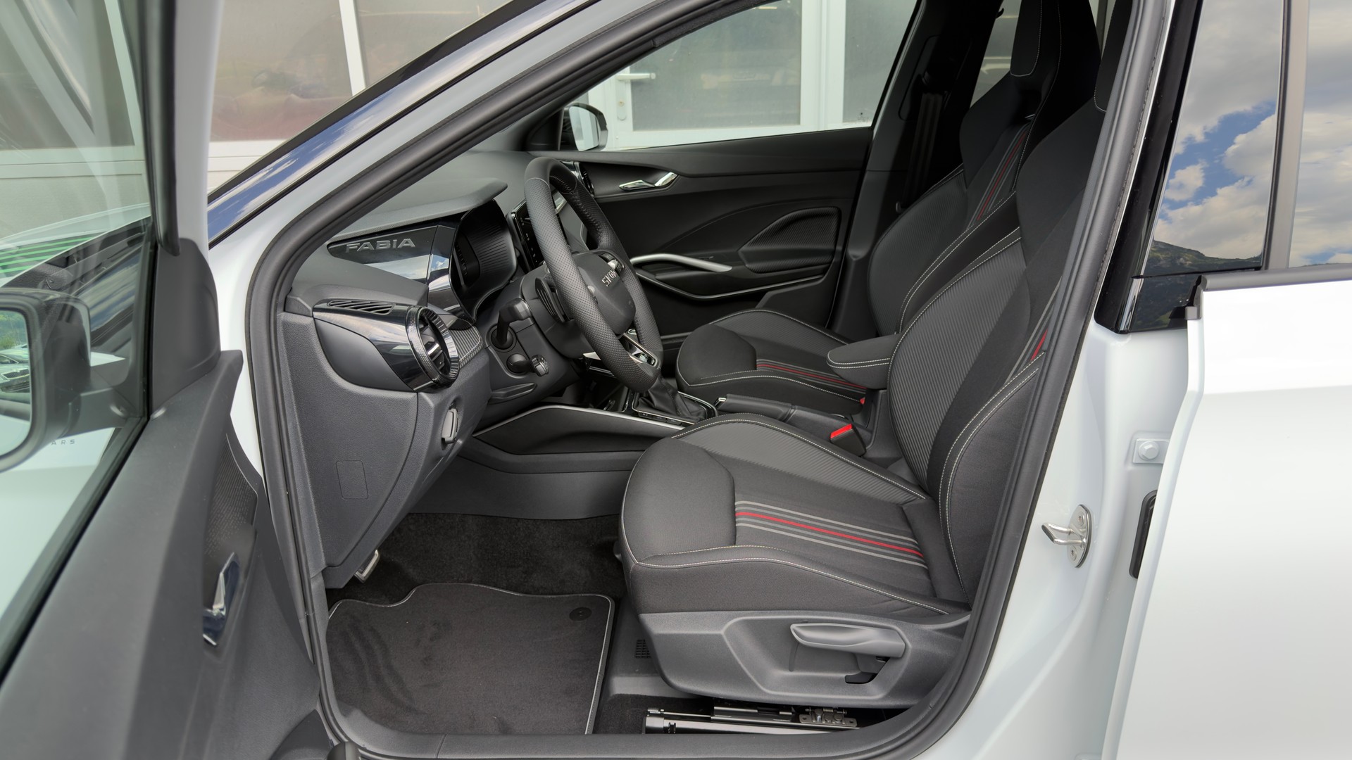 SKODA Fabia 1.5 TSI ME 177 PS 7DSG-image-7
