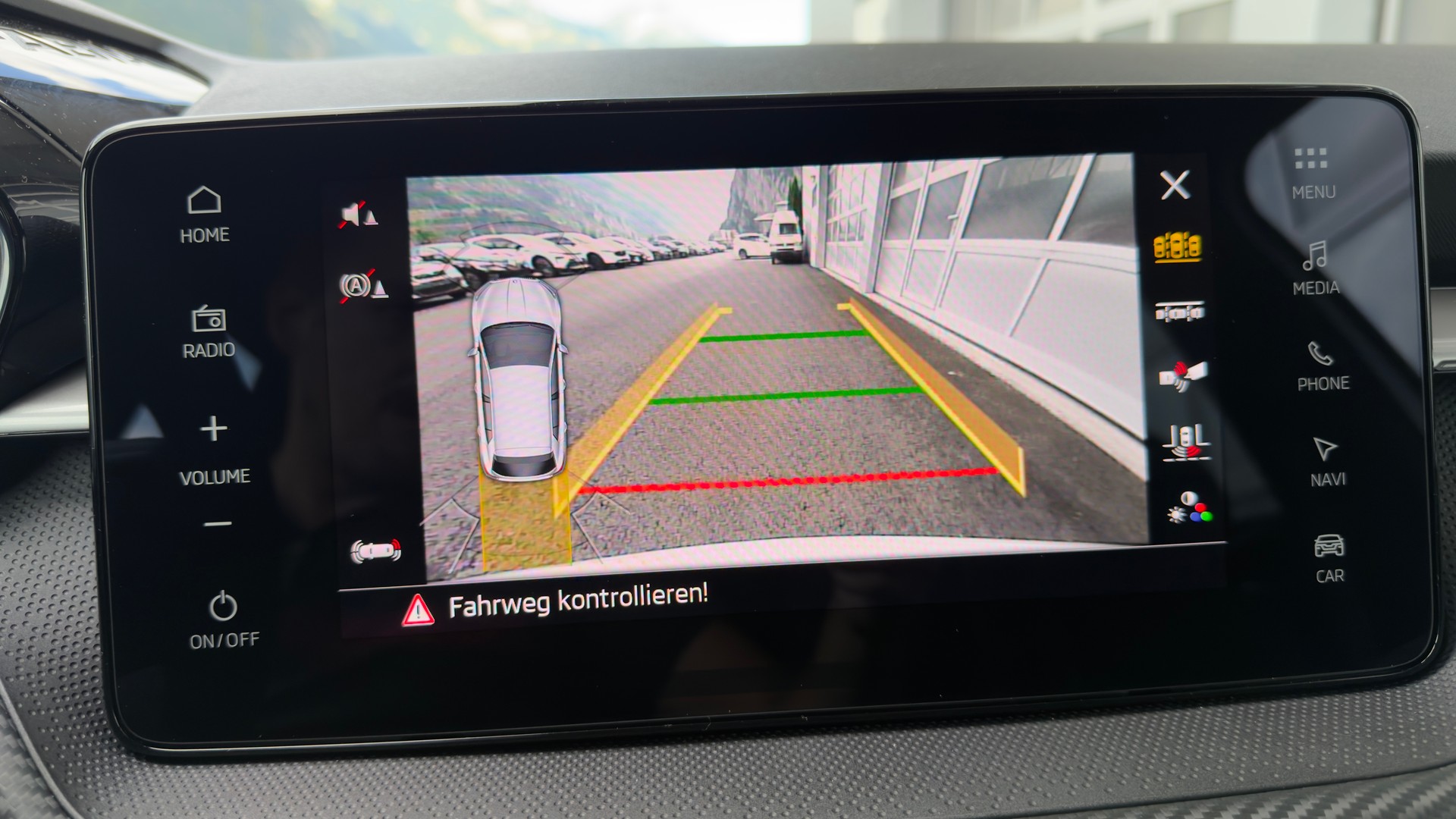 SKODA Fabia 1.5 TSI ME 177 PS 7DSG-image-14