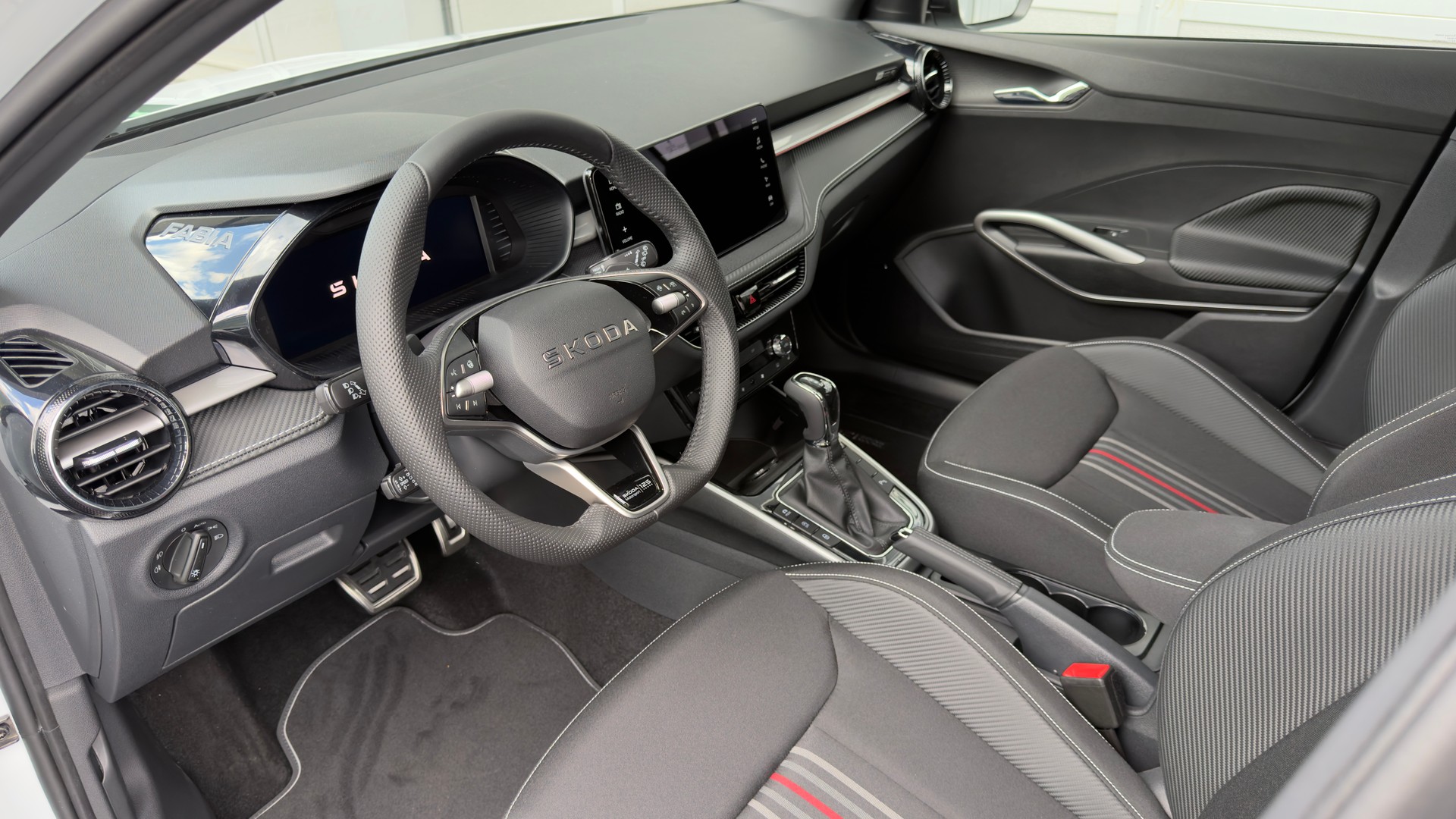 SKODA Fabia 1.5 TSI ME 177 PS 7DSG-image-9