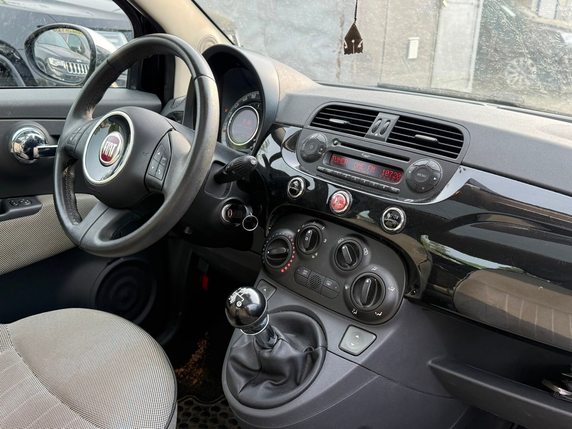 FIAT 500 1.2 Lounge-image-11