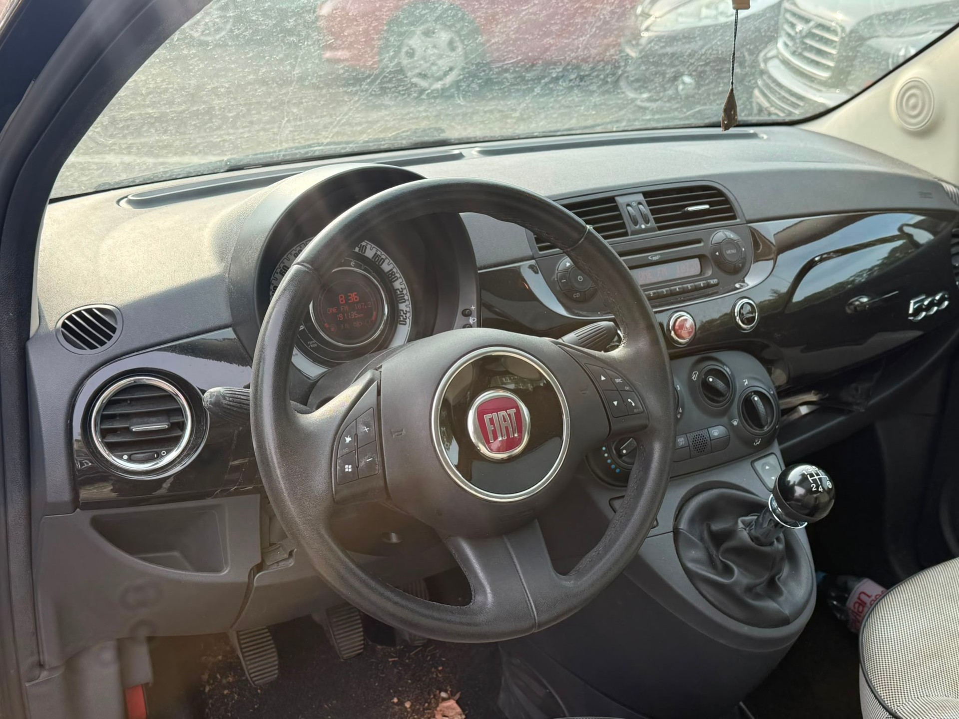 FIAT 500 1.2 Lounge-image-10