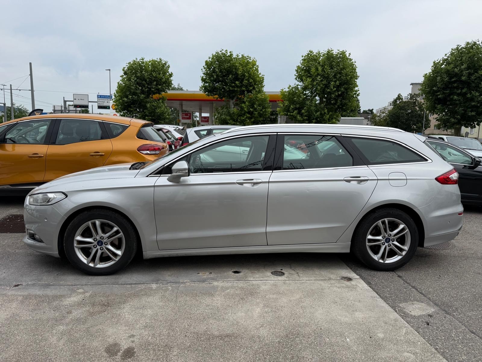 FORD Mondeo 2.0 TDCi Titanium PowerShift-image-2