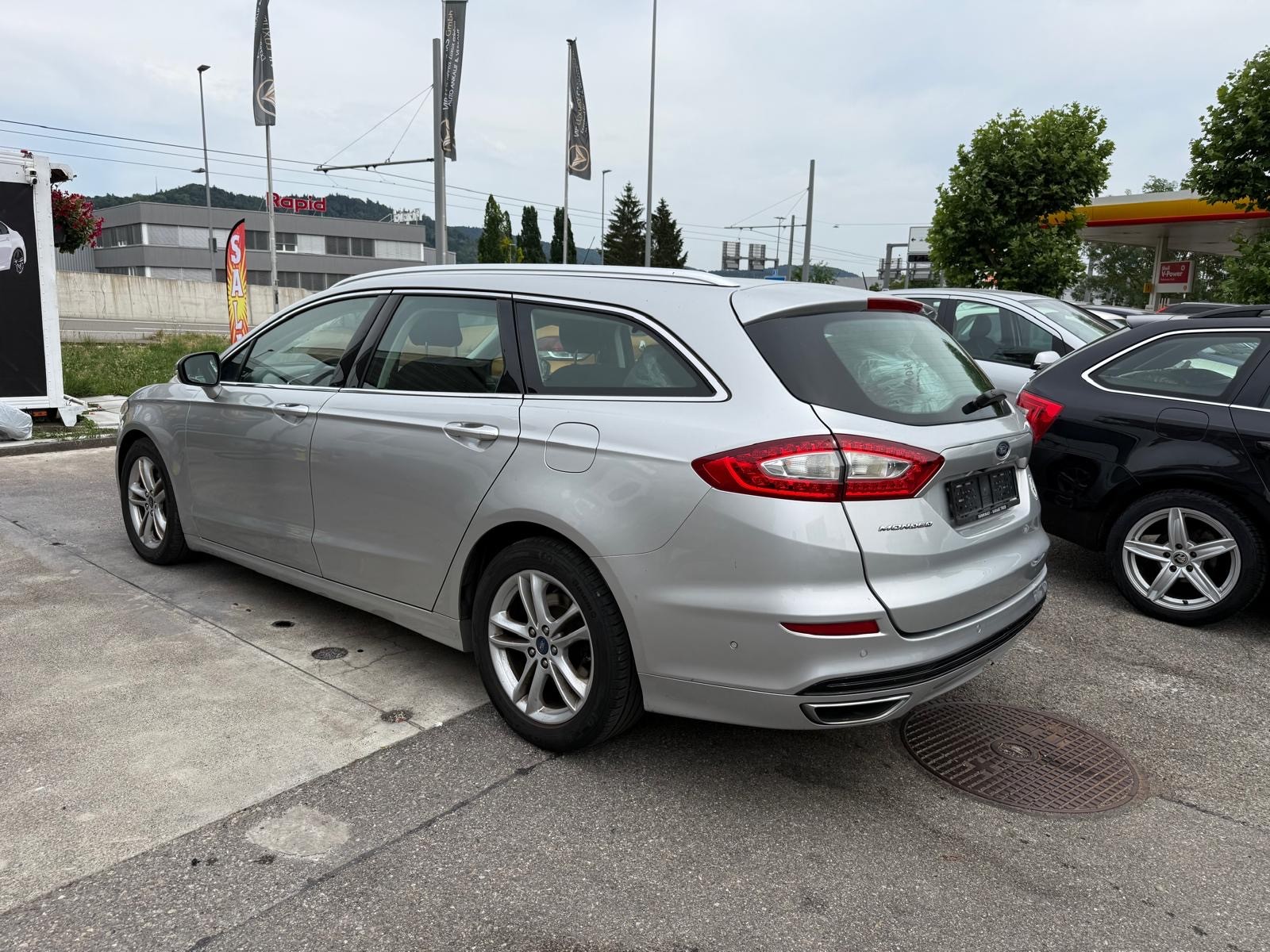 FORD Mondeo 2.0 TDCi Titanium PowerShift-image-3
