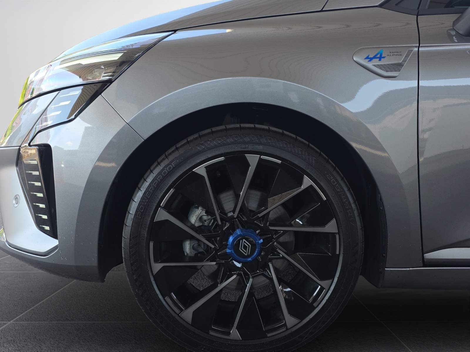 RENAULT Clio 1.6 E-Tech esprit Alpine-image-11