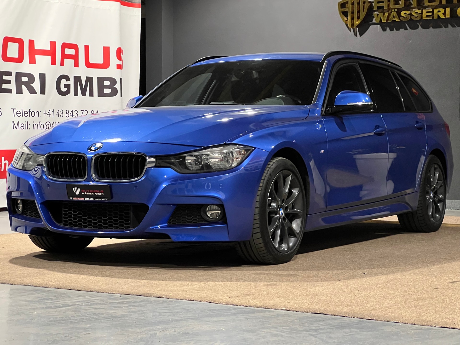 BMW 330i xDrive Touring M Sport Steptronic-image-7