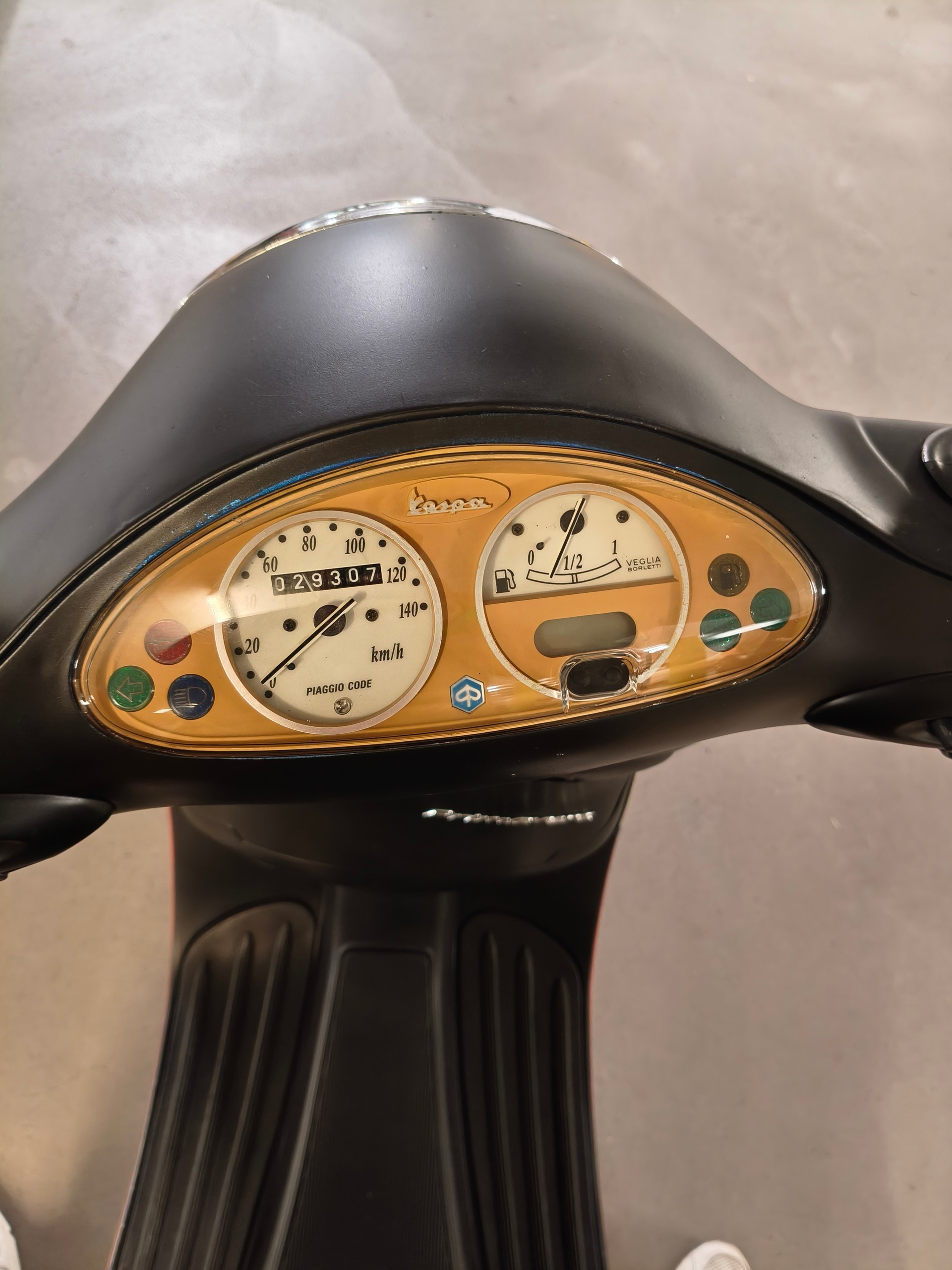 PIAGGIO Vespa 150 ET4-image-3
