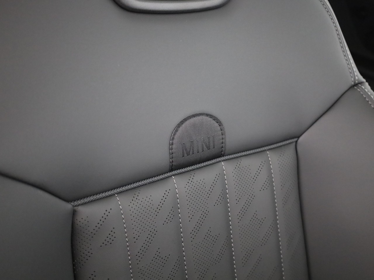 MINI Cooper John Cooper Works DKG-image-34
