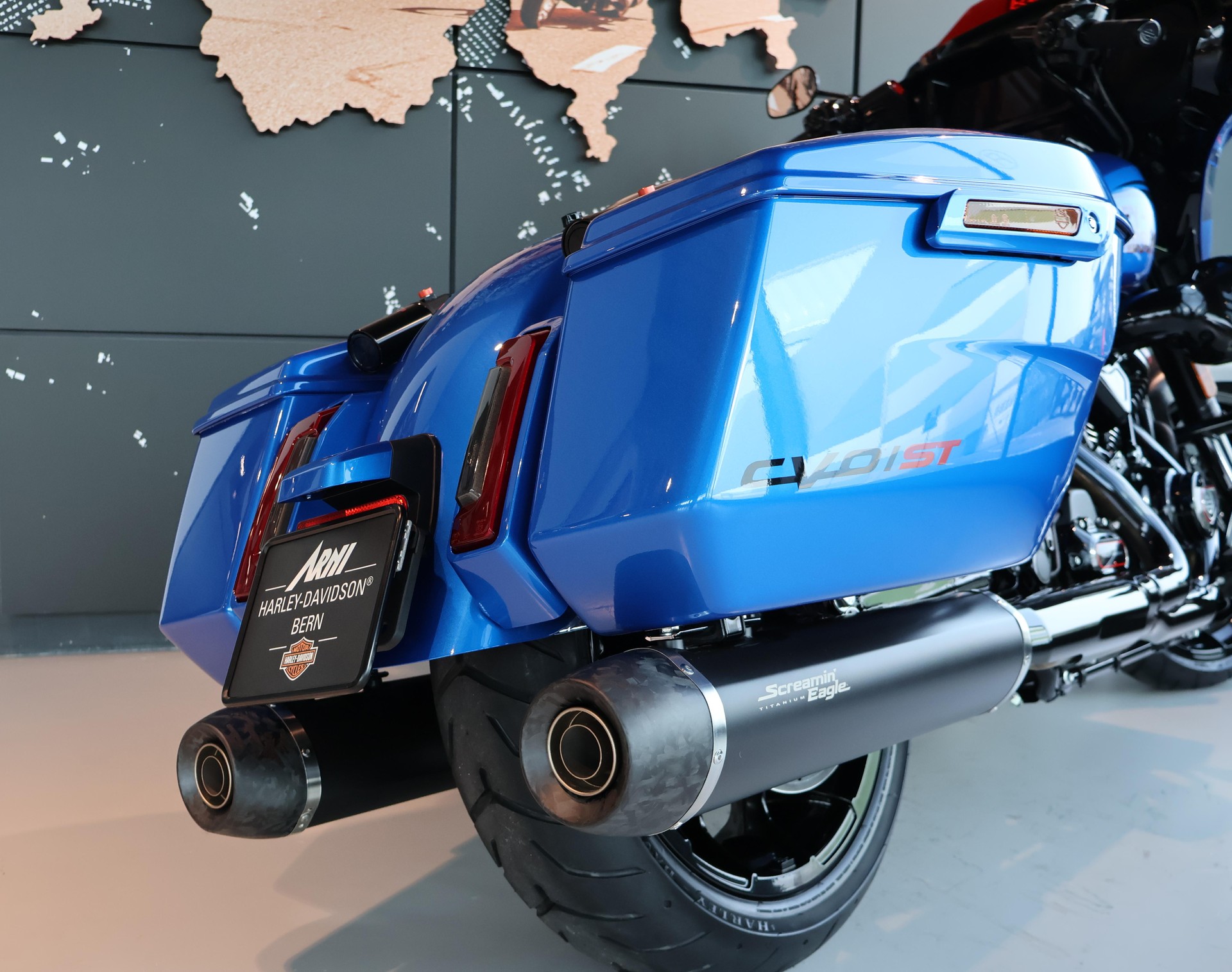 HARLEY-DAVIDSON FLHXSTSE CVO Street Glide ST-image-7