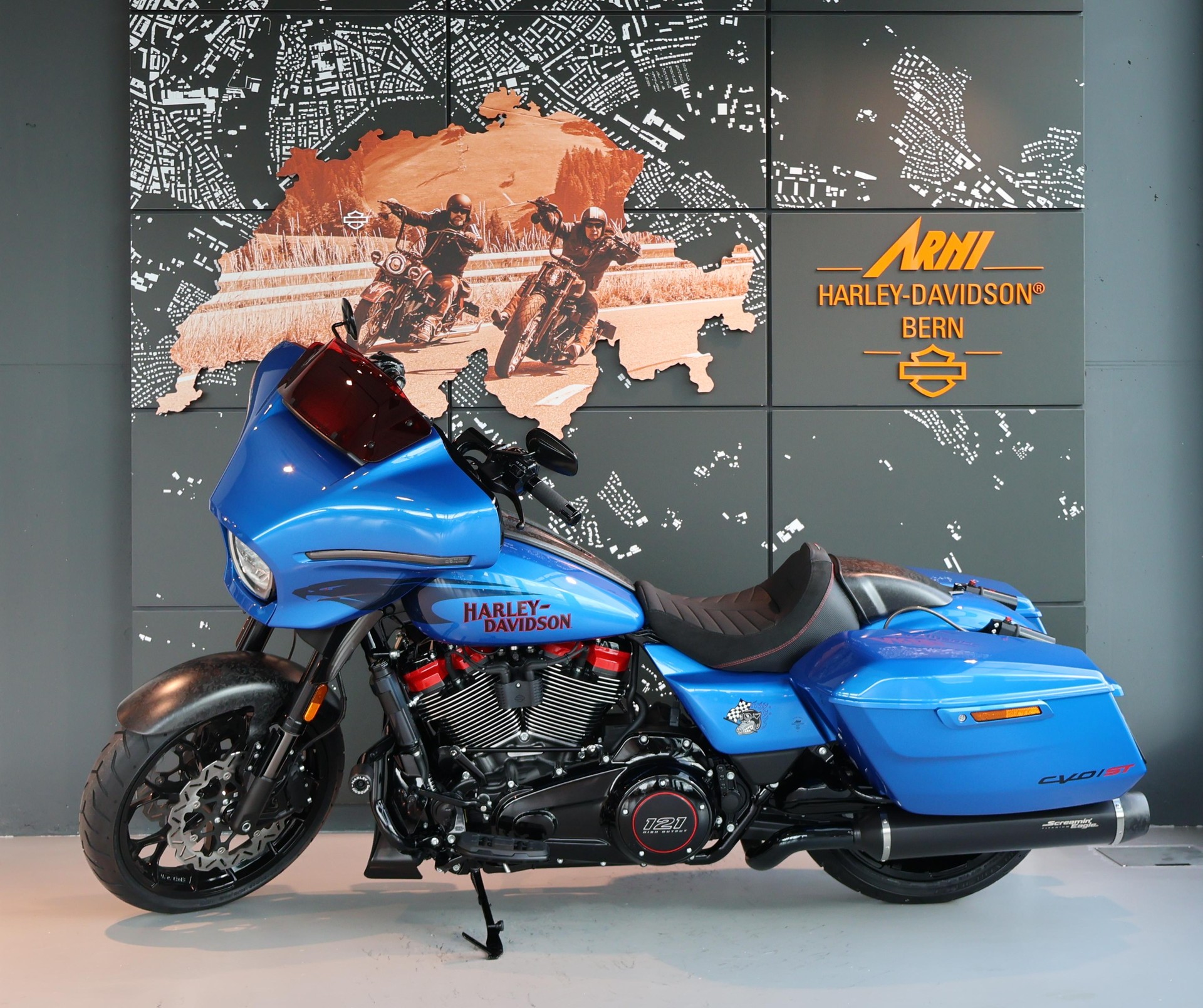 HARLEY-DAVIDSON FLHXSTSE CVO Street Glide ST-image-3
