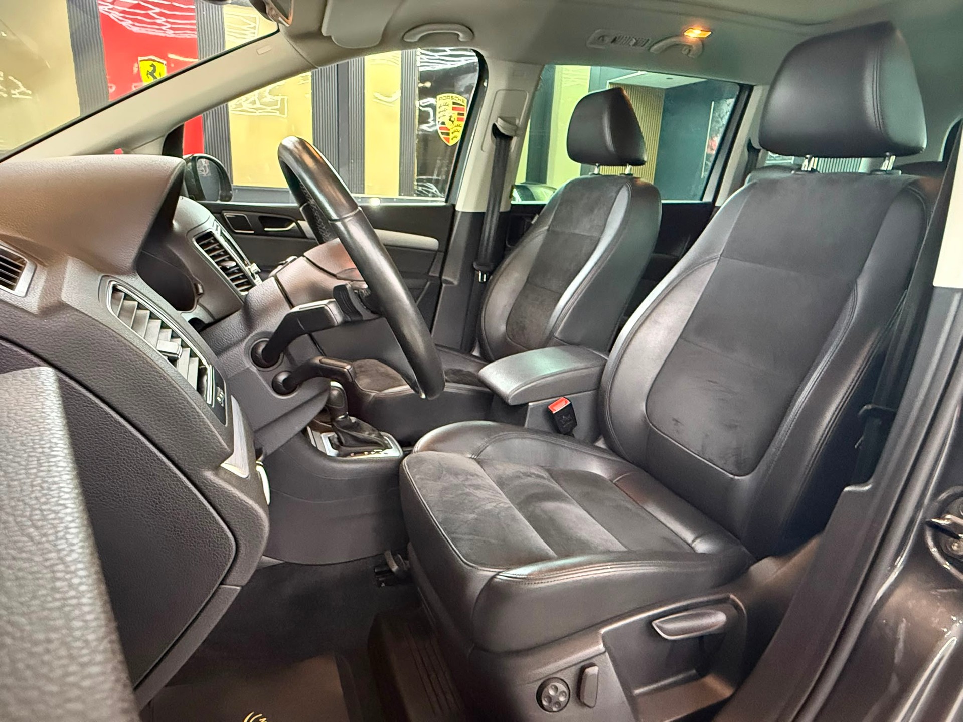 VW Sharan 2.0 TDI BlueMotion Technology Highline DSG-image-9
