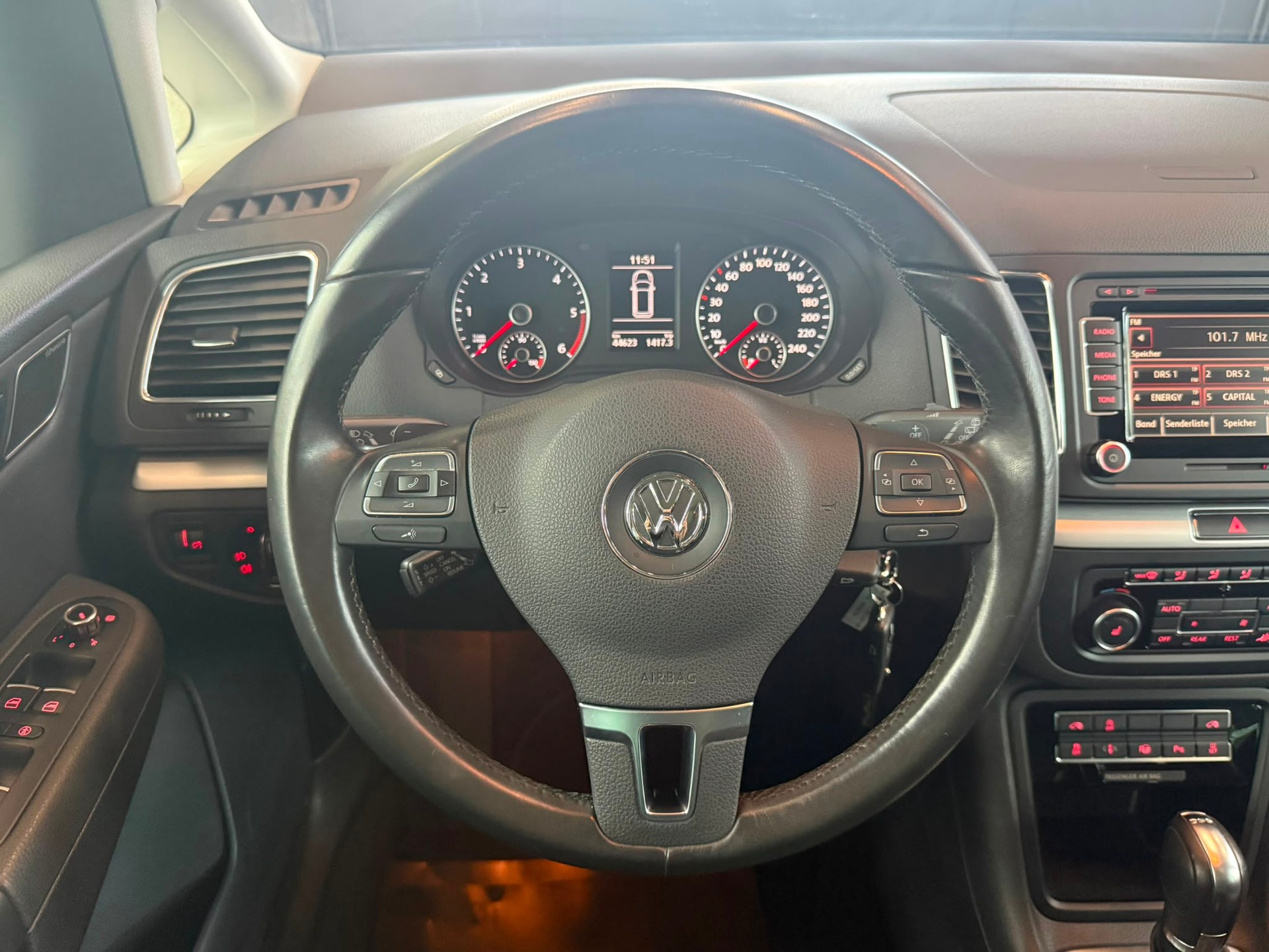 VW Sharan 2.0 TDI BlueMotion Technology Highline DSG-image-13