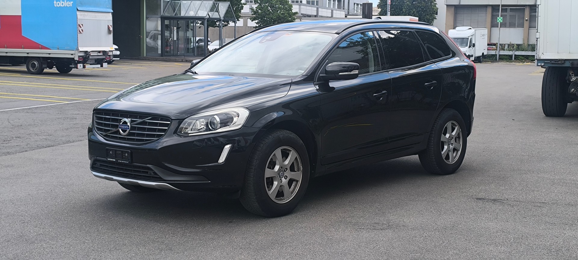 VOLVO XC60 D4 AWD Kinetic Geartronic-image-1